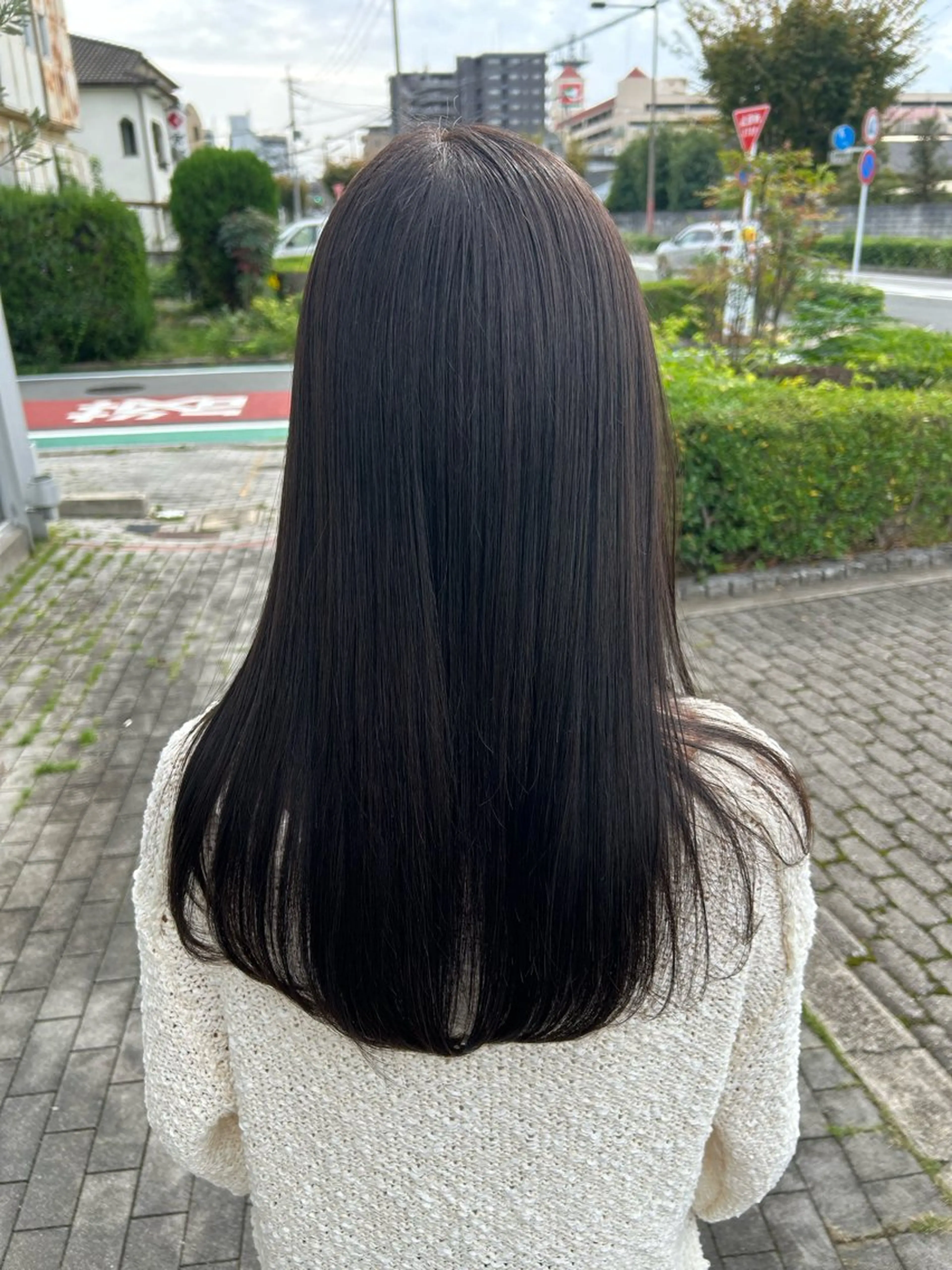 ロング カラー ブラウンカラー イルミナカラー OSHARE DOROBO bis所属・槇野 彪海のヘアスタイル