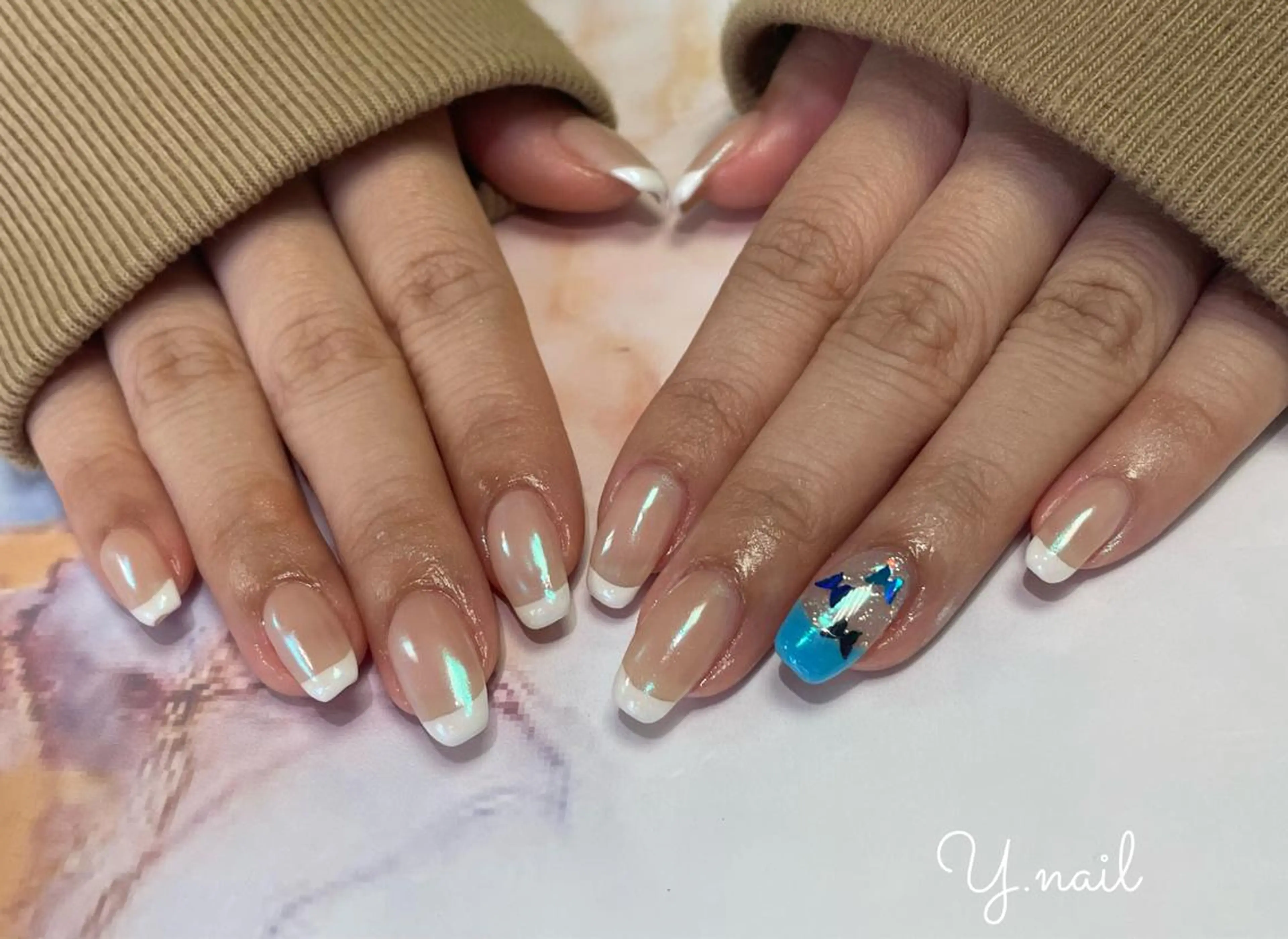 ネイル オーロラネイル フレンチネイル Feliz所属・Feliz 楽しいネイルサロンのネイルデザイン