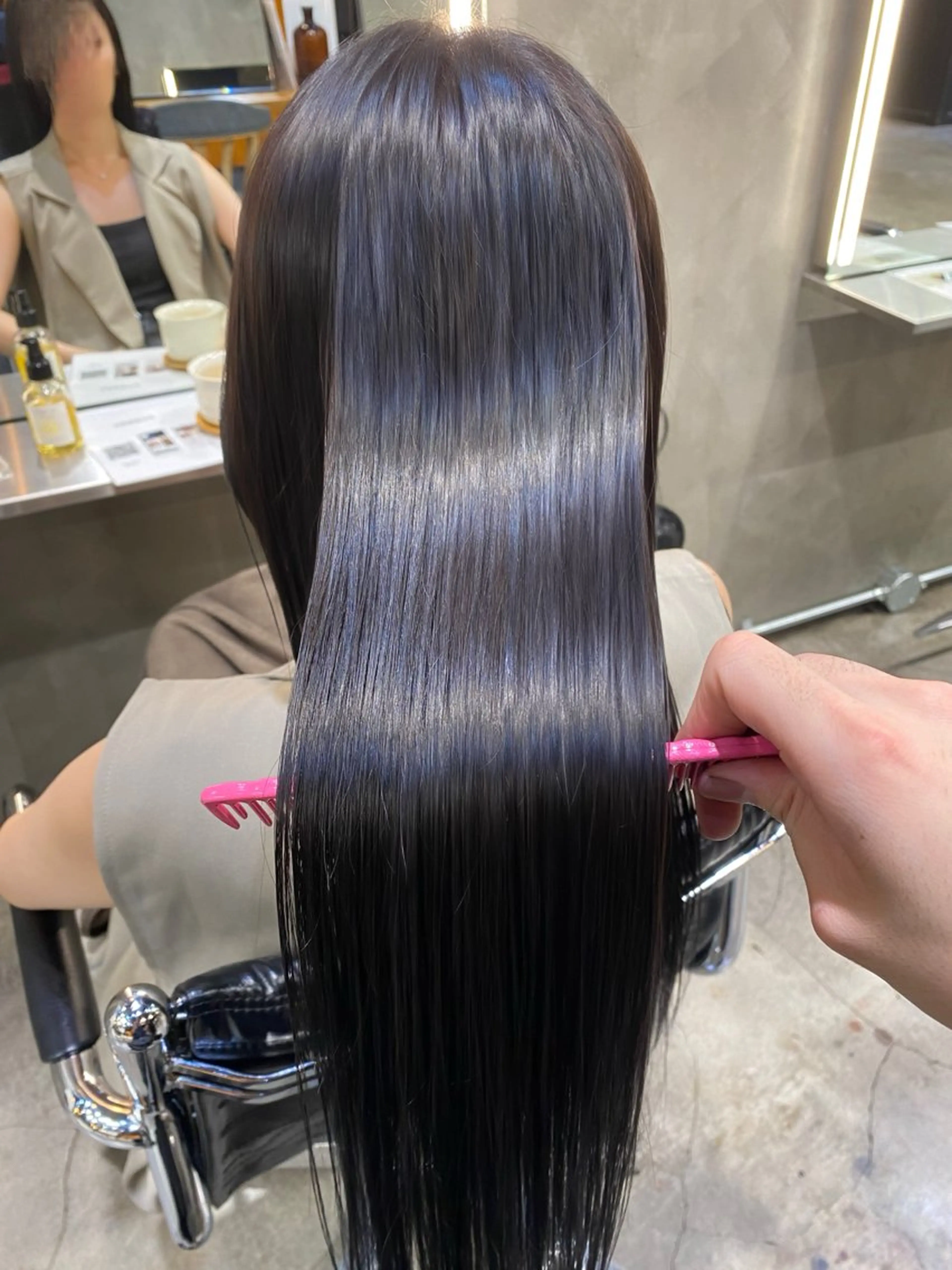 ロング カラー 黒髪 ブルーカラー ブルーブラック イルミナカラー 髪質改善 カット ヘアカラー トリートメント ブリーチなしダブル カラー🧸🐺陽介のヘアスタイル