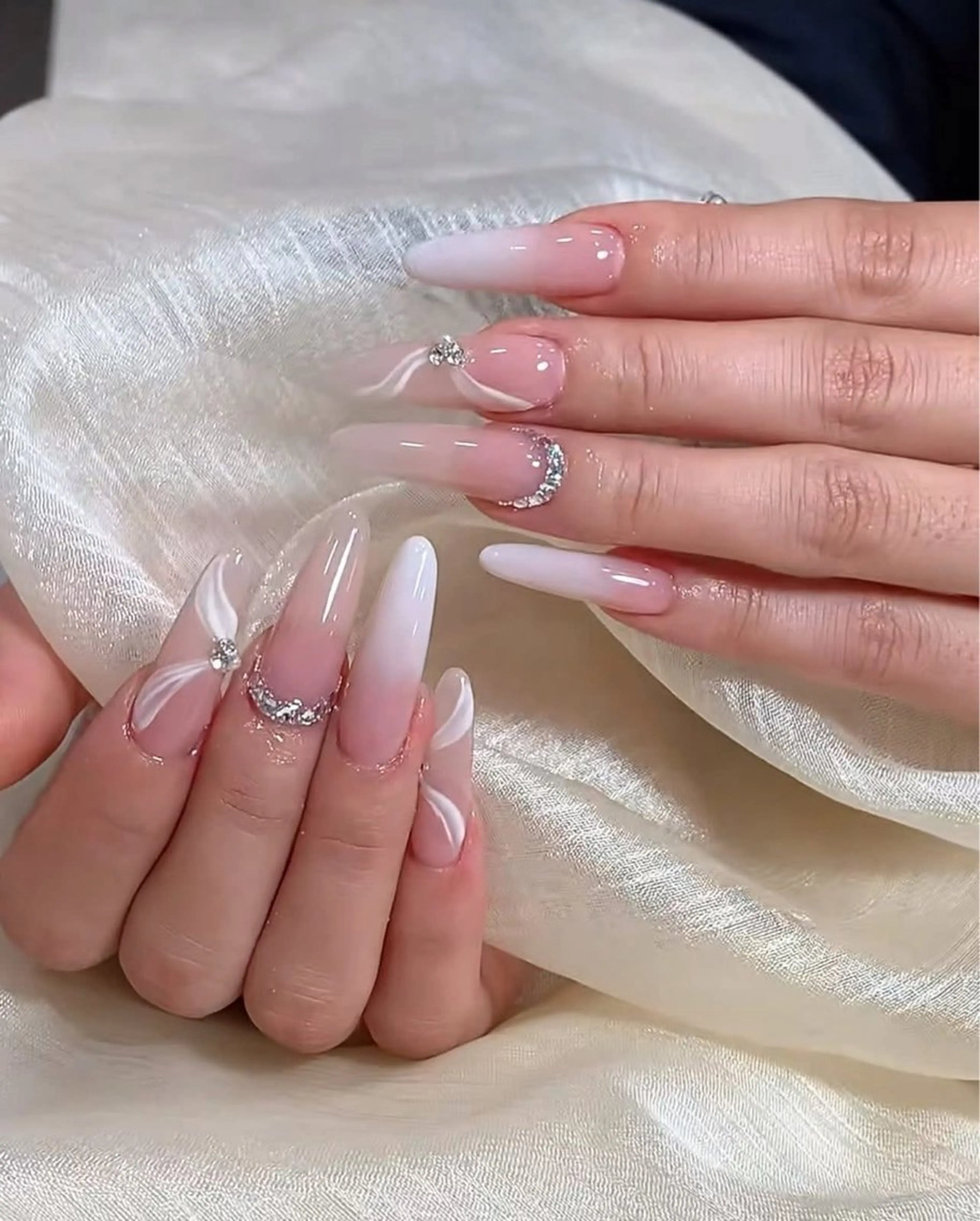 ネイル ハンドネイル T. Leeのネイルデザイン