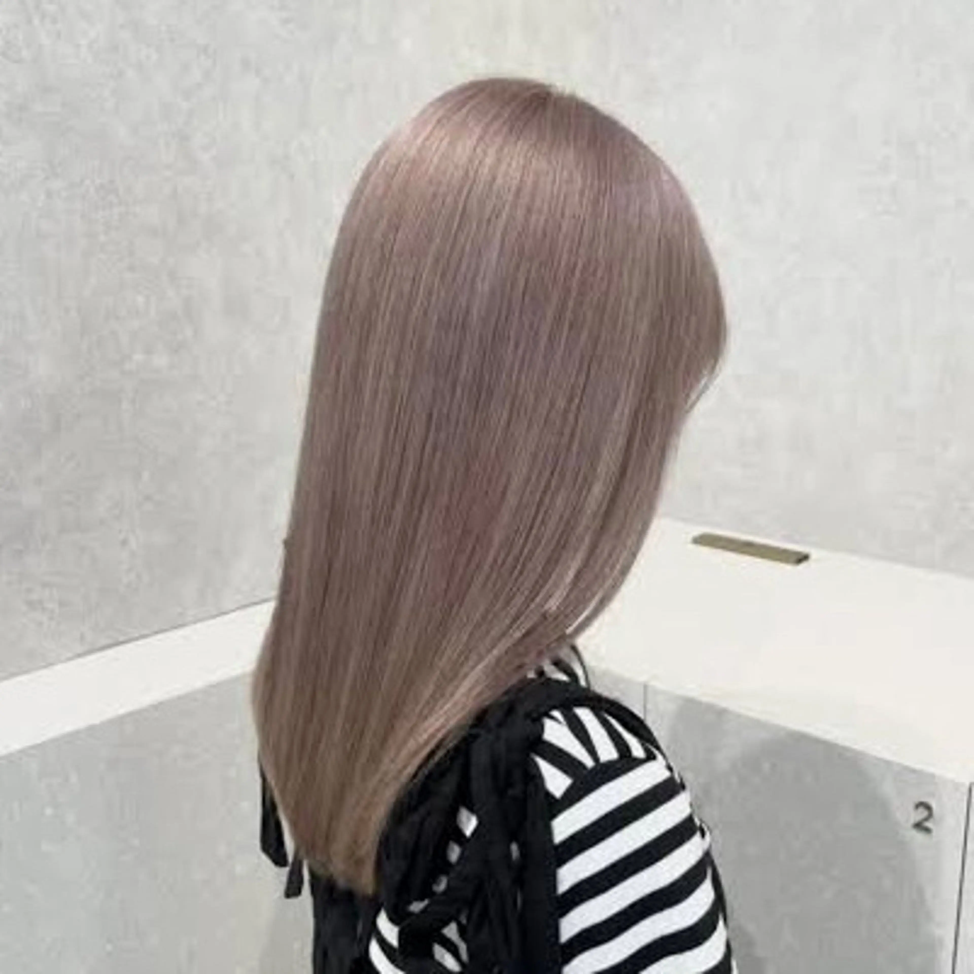 セミロング emanon池袋東口所属・🎈艶髪特化🎈 まつもとのヘアスタイル