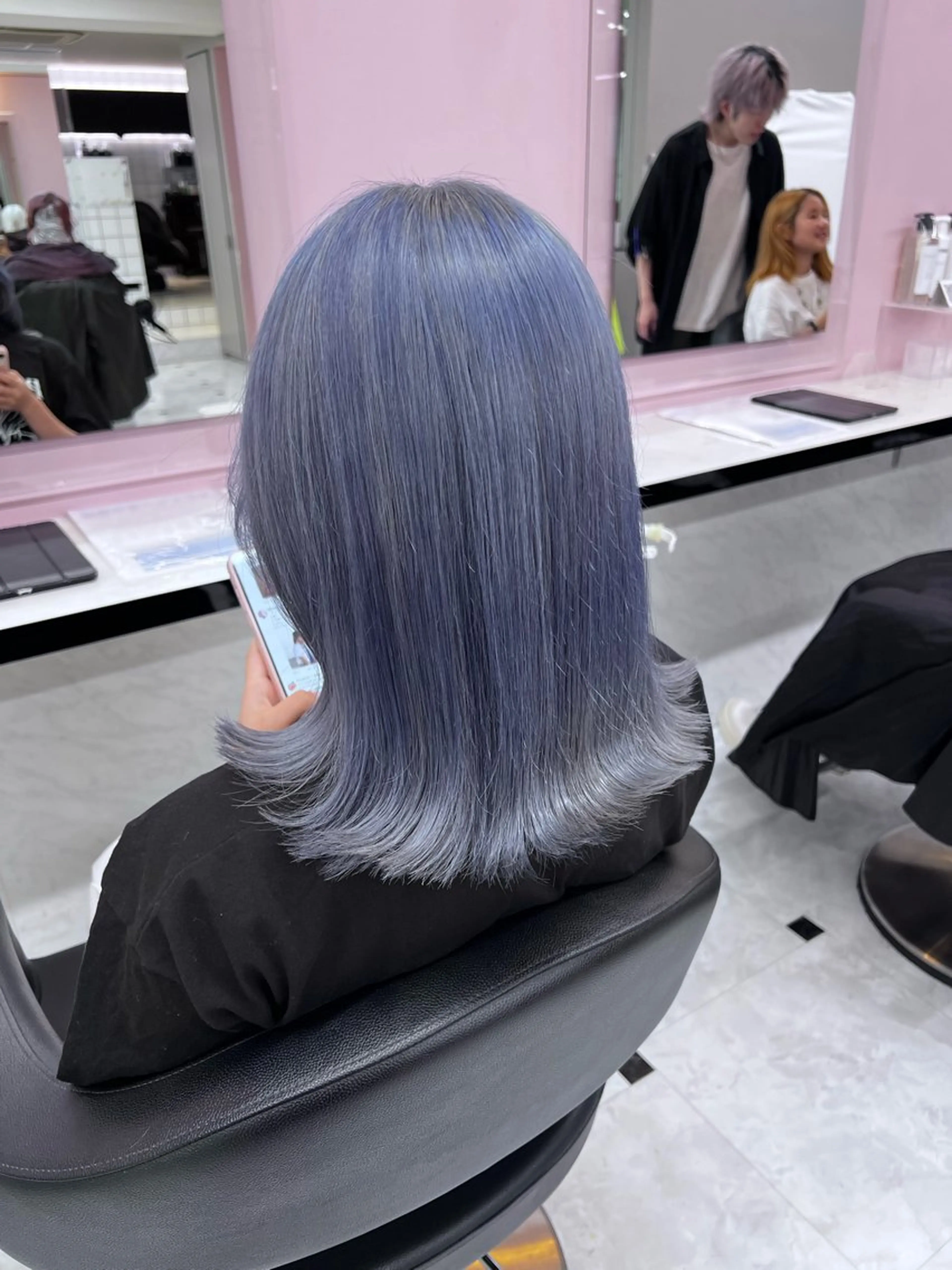 セミロング カラー ヘアアレンジ ブルーカラー ヘアカラー トリートメント ヘッドスパ ヘアセット 💕上野美容師☁ ブリーチ💖サワのヘアスタイル