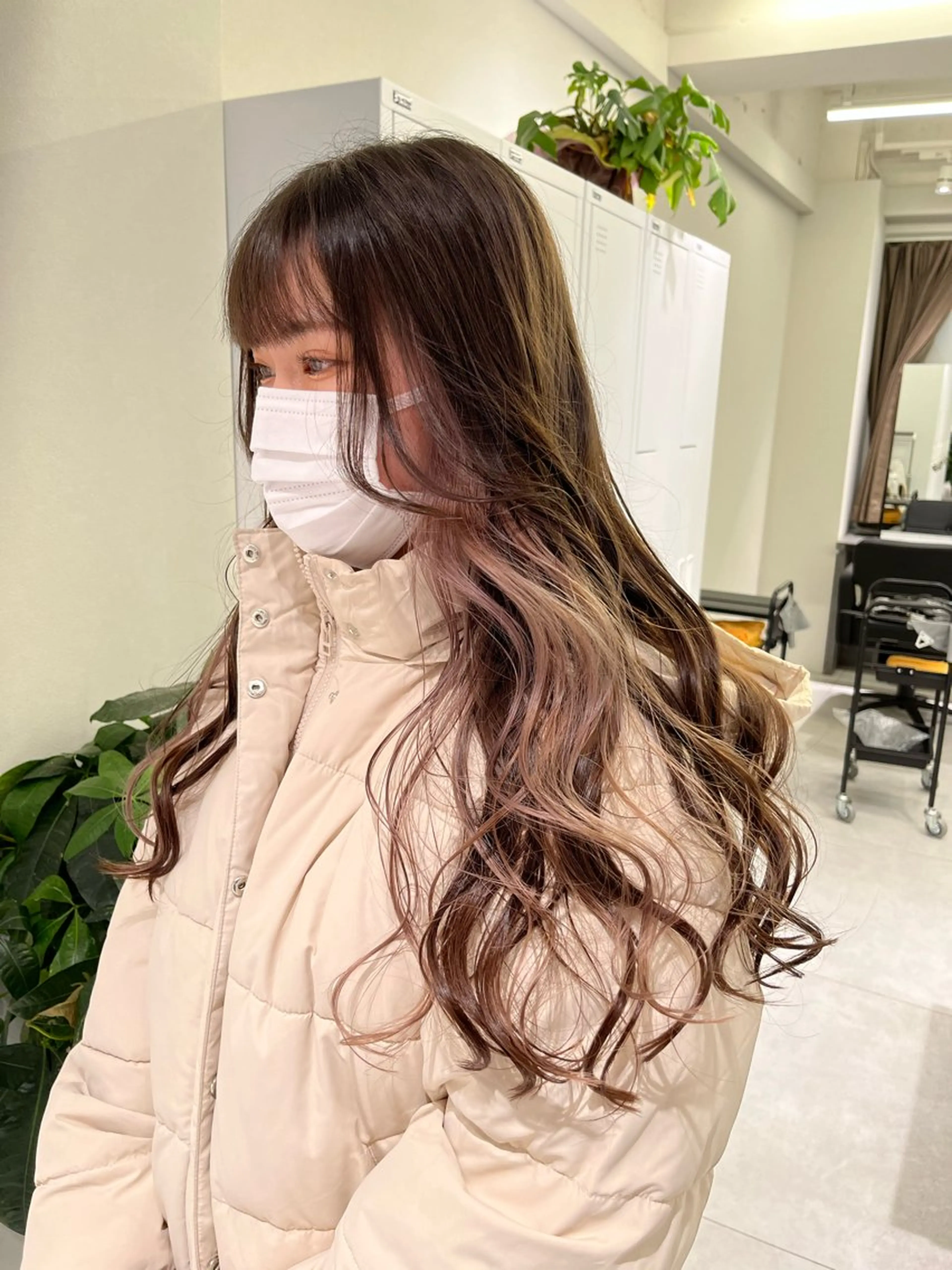 ロング カラー ヘアカラー バレイヤージュ ハイライトのヘアスタイル