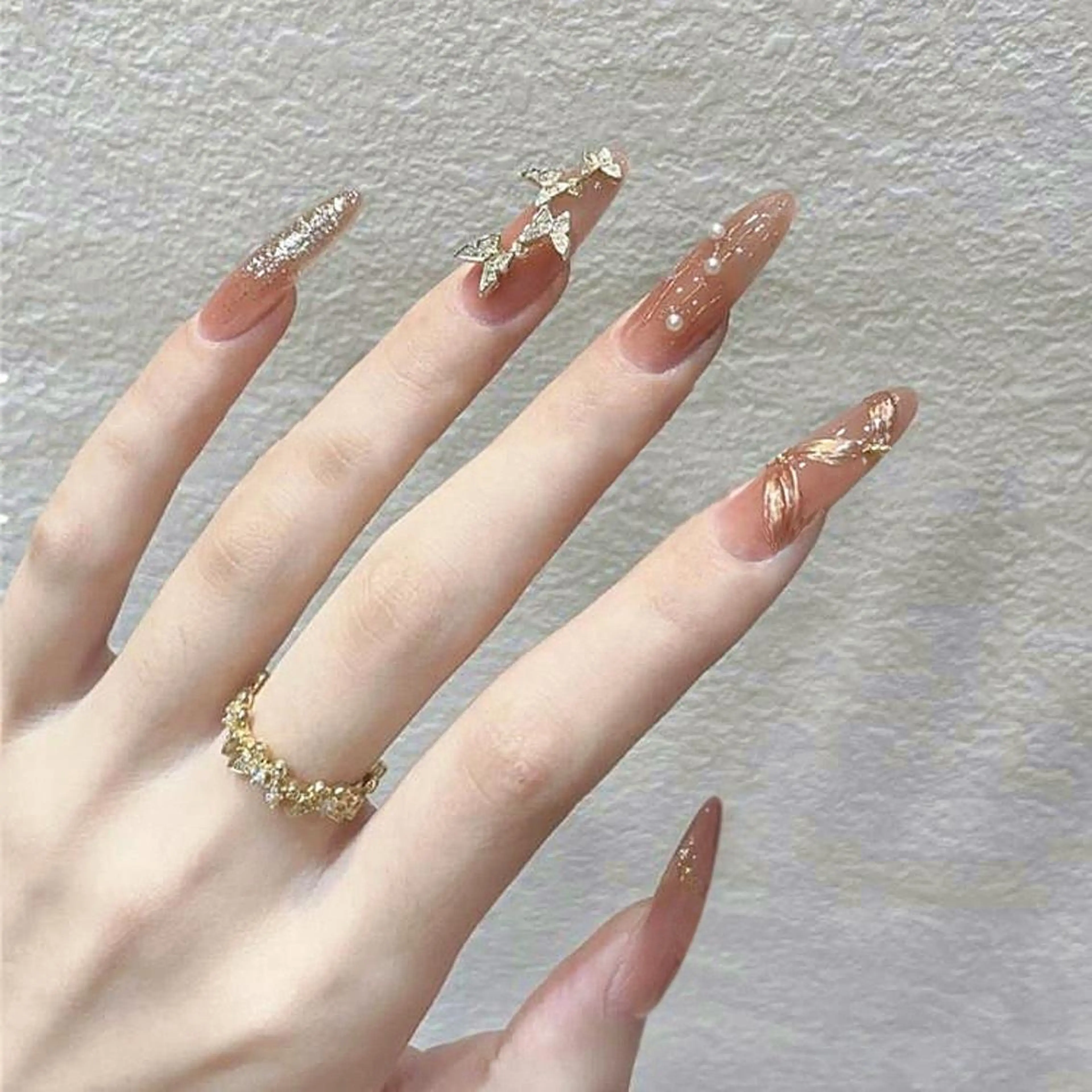 ネイル C ✨Mのネイルデザイン
