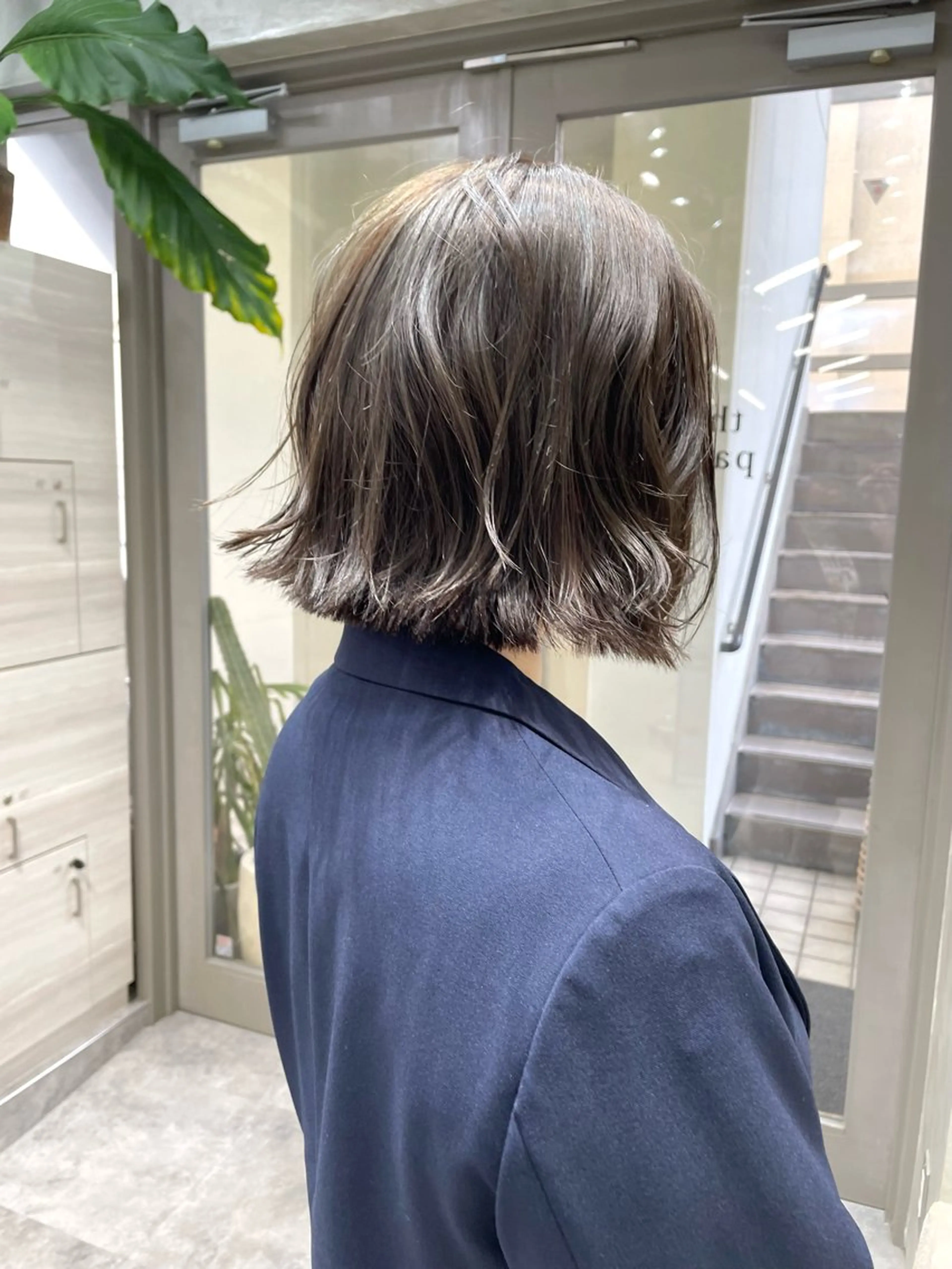 ミディアム カラー ヘアアレンジ ベージュカラー 透明感カラー オリーブベージュ 韓国風ヘア レイヤーカット ヘアカラー the path shogo🌻のヘアスタイル