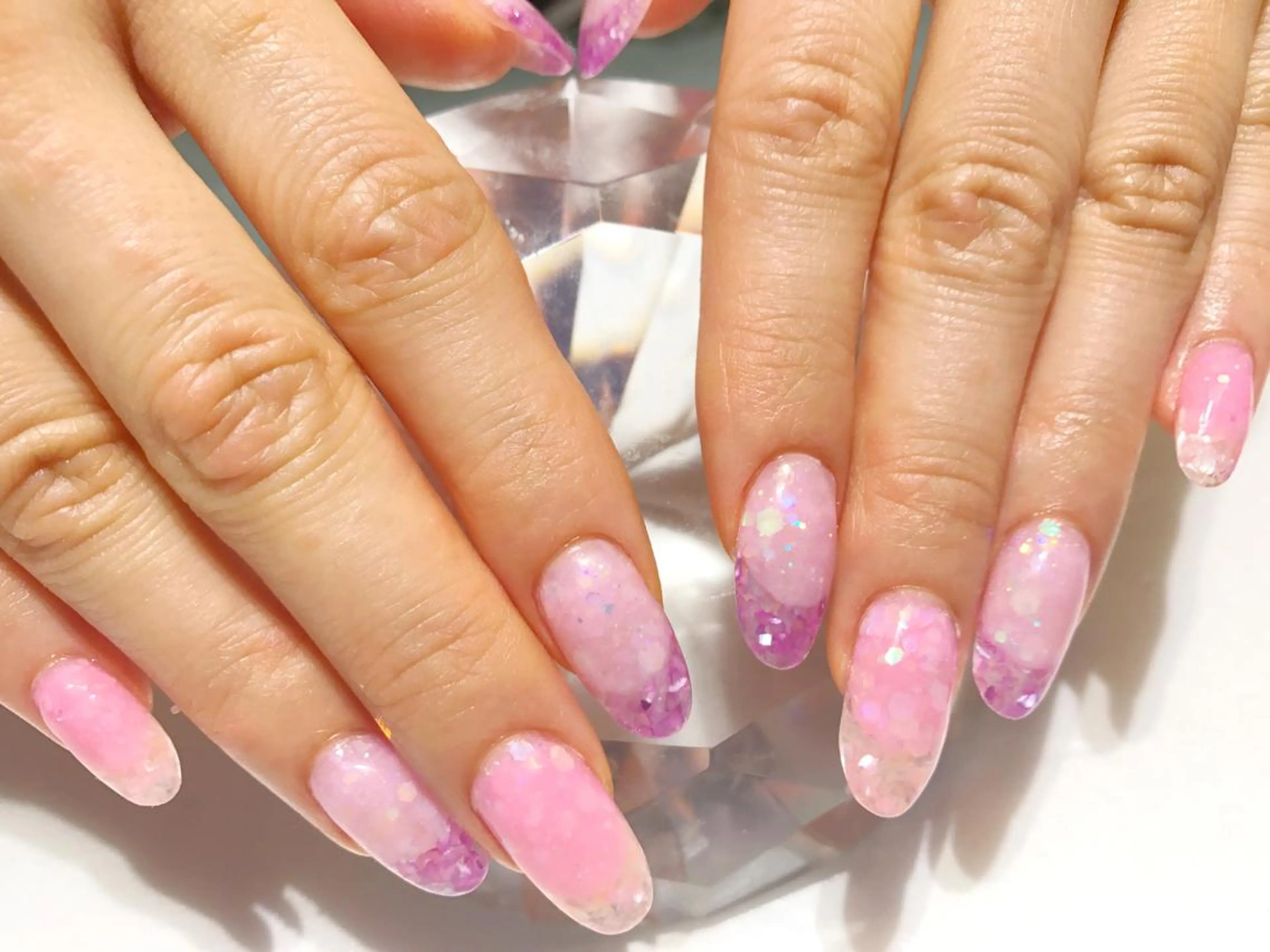 ネイル アートネイル オーロラネイル フレンチネイル スカルプネイル YUN 💅のネイルデザイン