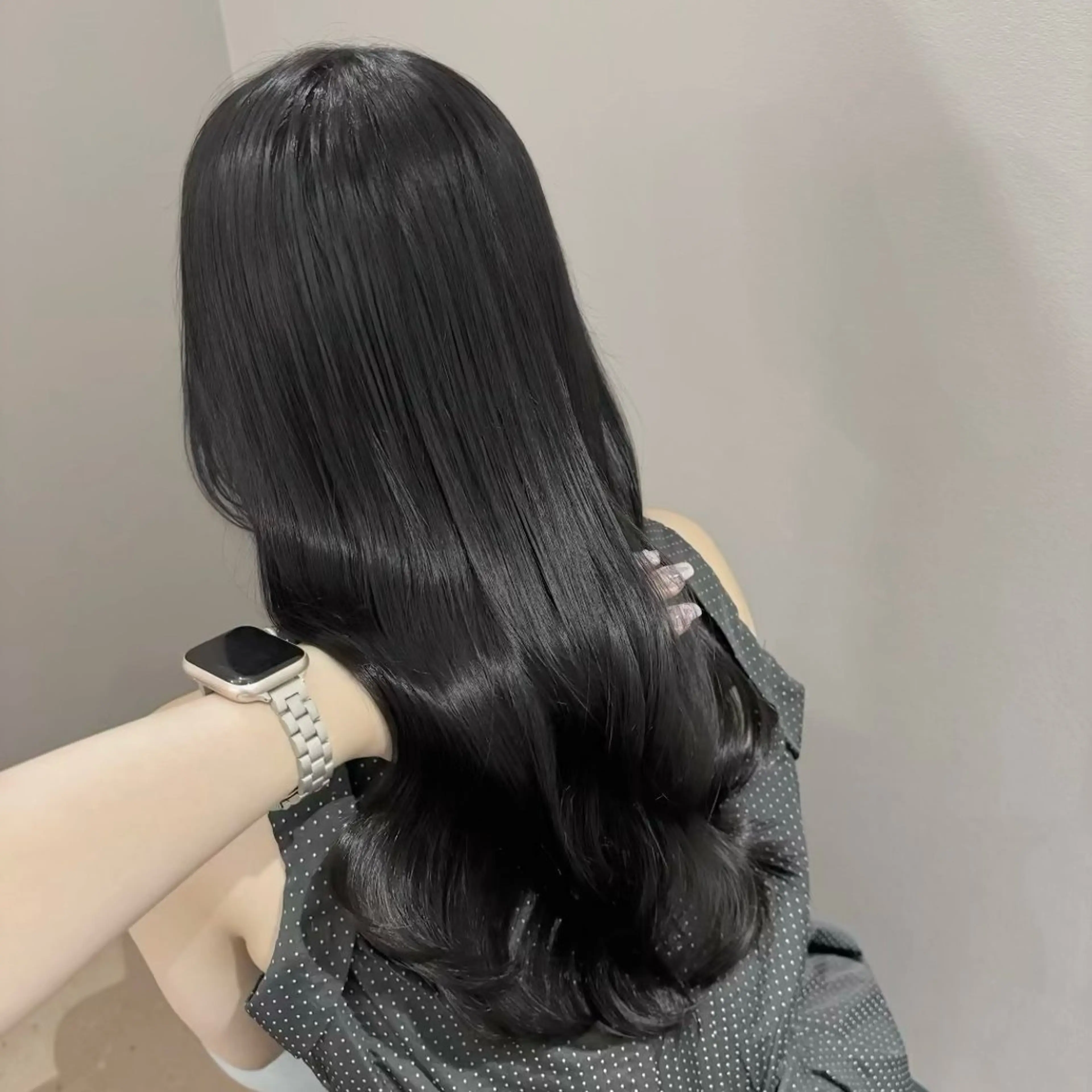 セミロング カラー ヘアカラー トリートメント iki omotesando所属・akiho/透明感 カラー/グレージュのヘアスタイル