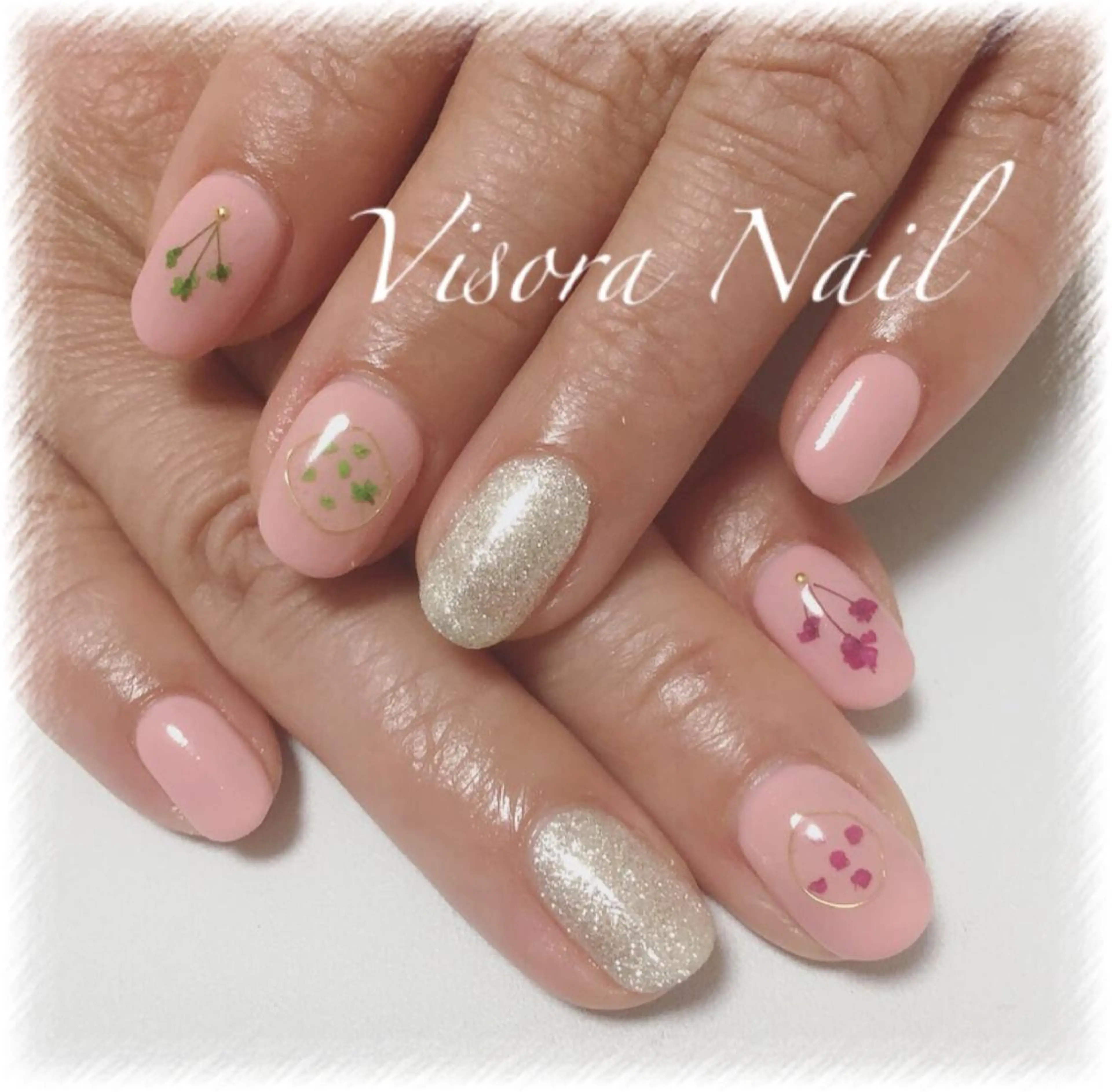 ネイル フラワーネイル 美SORA ～ｳﾞｨｿﾗ～のネイルデザイン