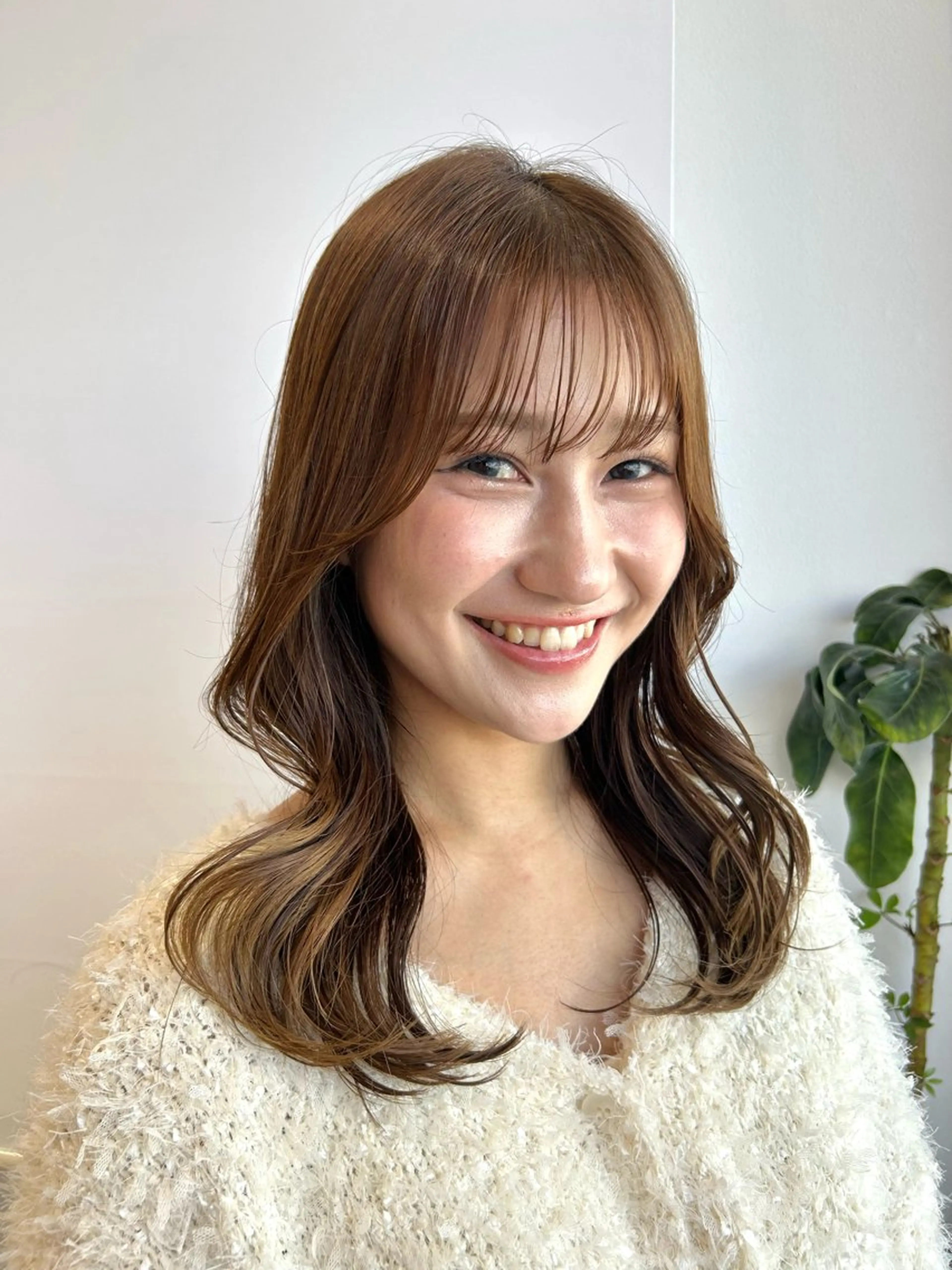ミディアム カラー 韓国風ヘア カット 🩷愛咲🩷レイヤー /透明感カラーのヘアスタイル