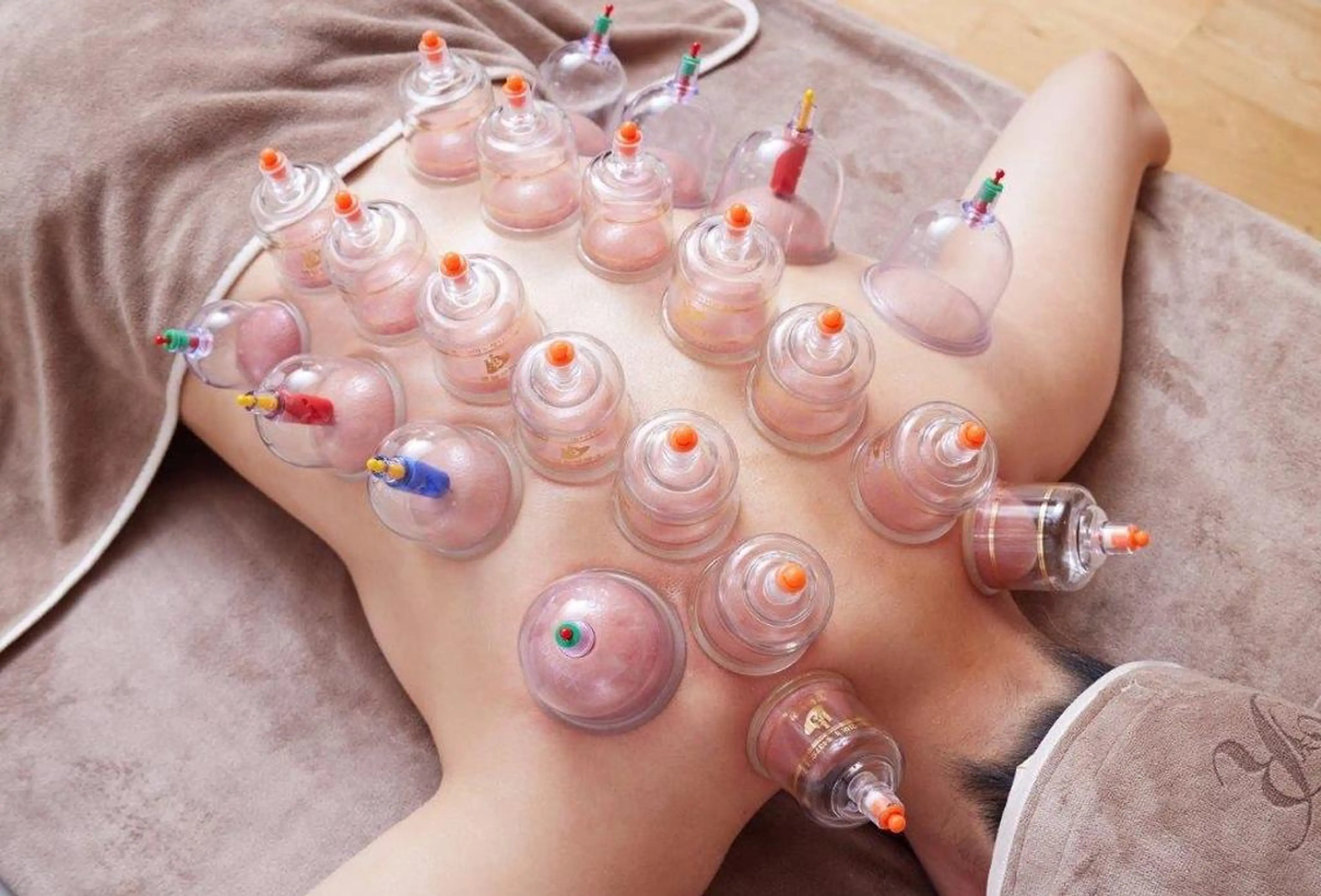 R salonのネイルデザイン