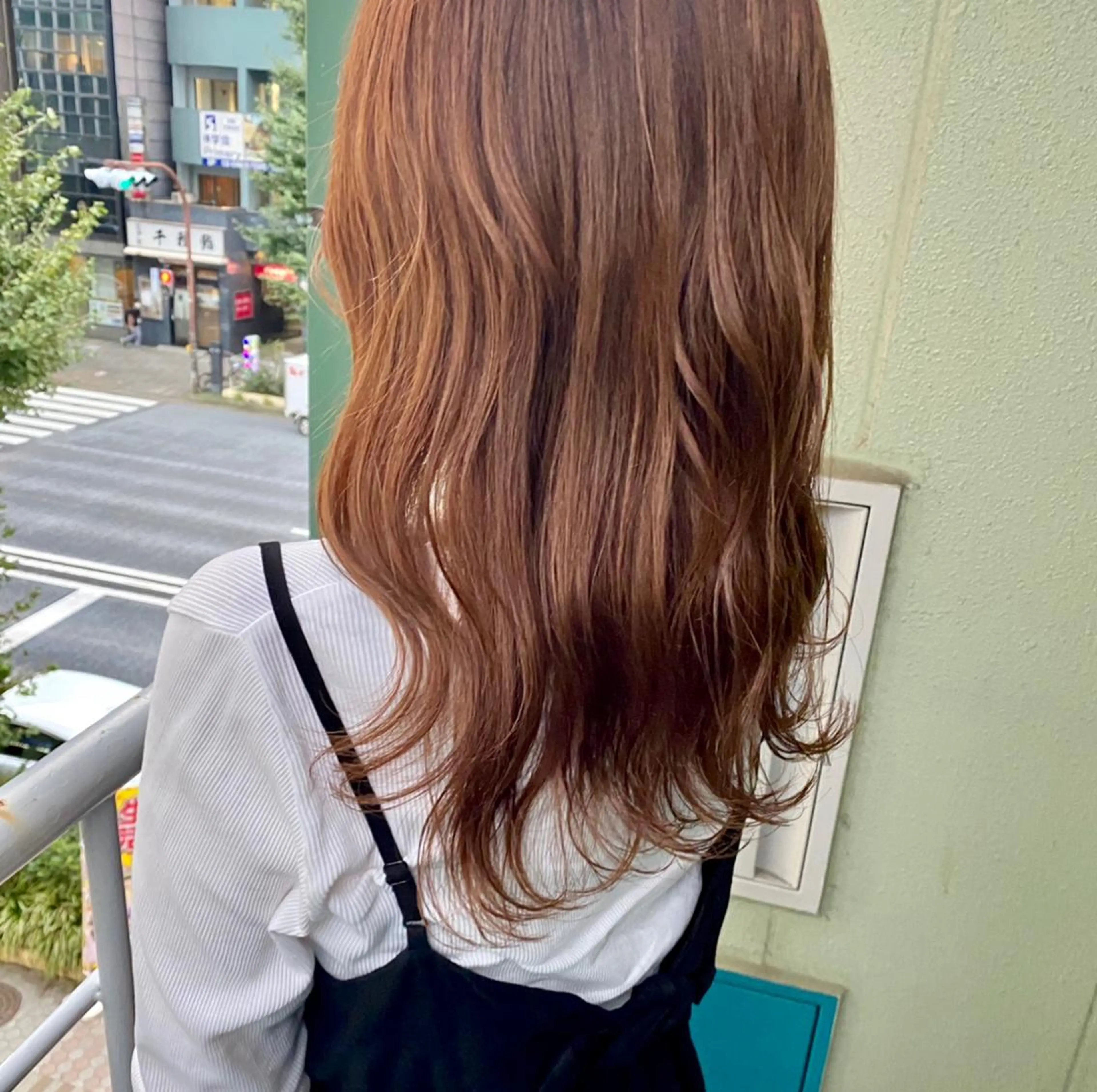 ロング カラー ベージュカラー ブリーチ ブリーチなしカラー オレンジ オレンジベージュ 🫧似合わせヘア/ 副店長＊千葉のヘアスタイル