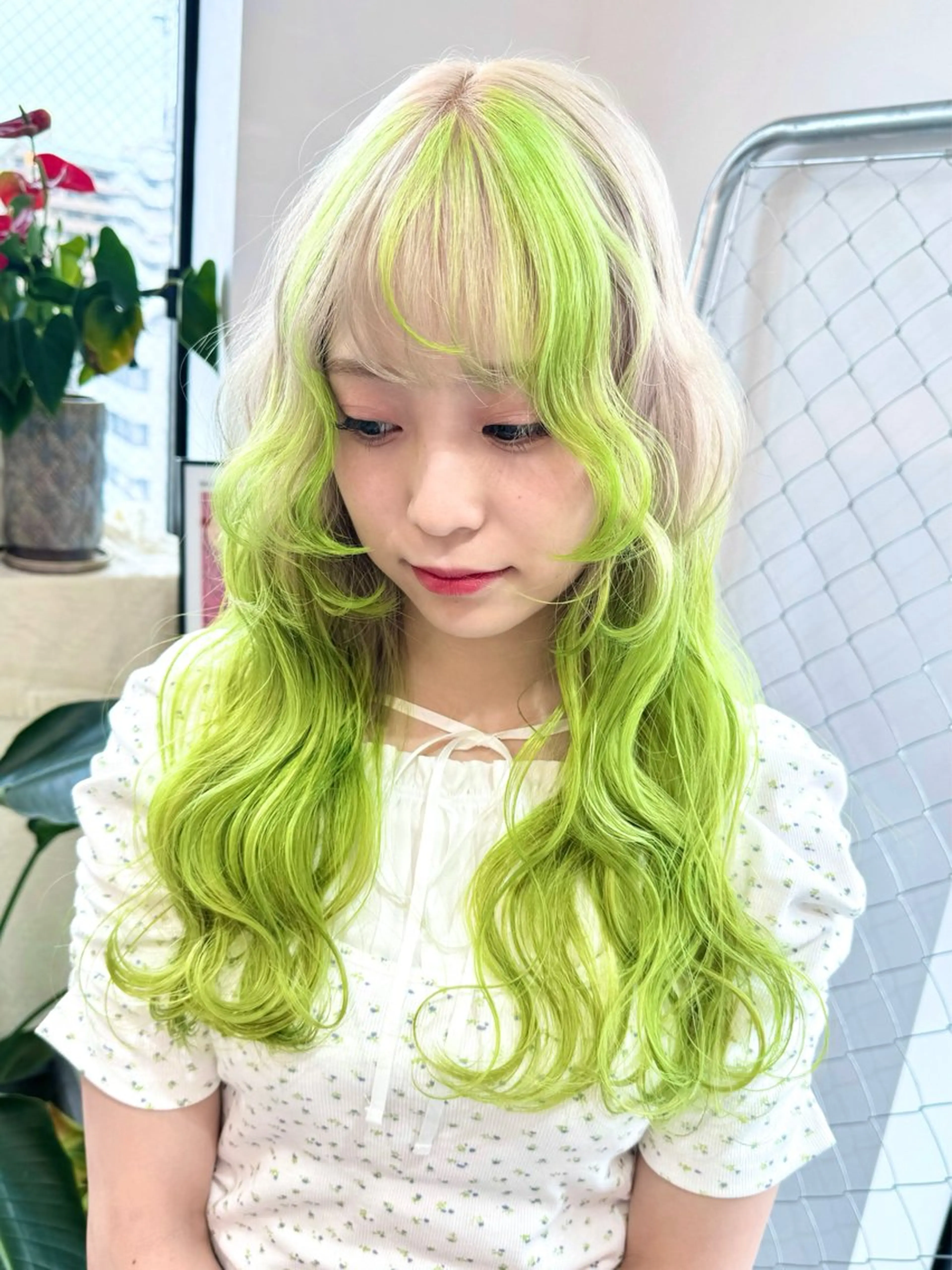 ロング カラー パーマ ヘアアレンジ メンズ キッズ ヘアカラー トリートメント ハイトーン/ピンク 💗モモ໒꒱のヘアスタイル