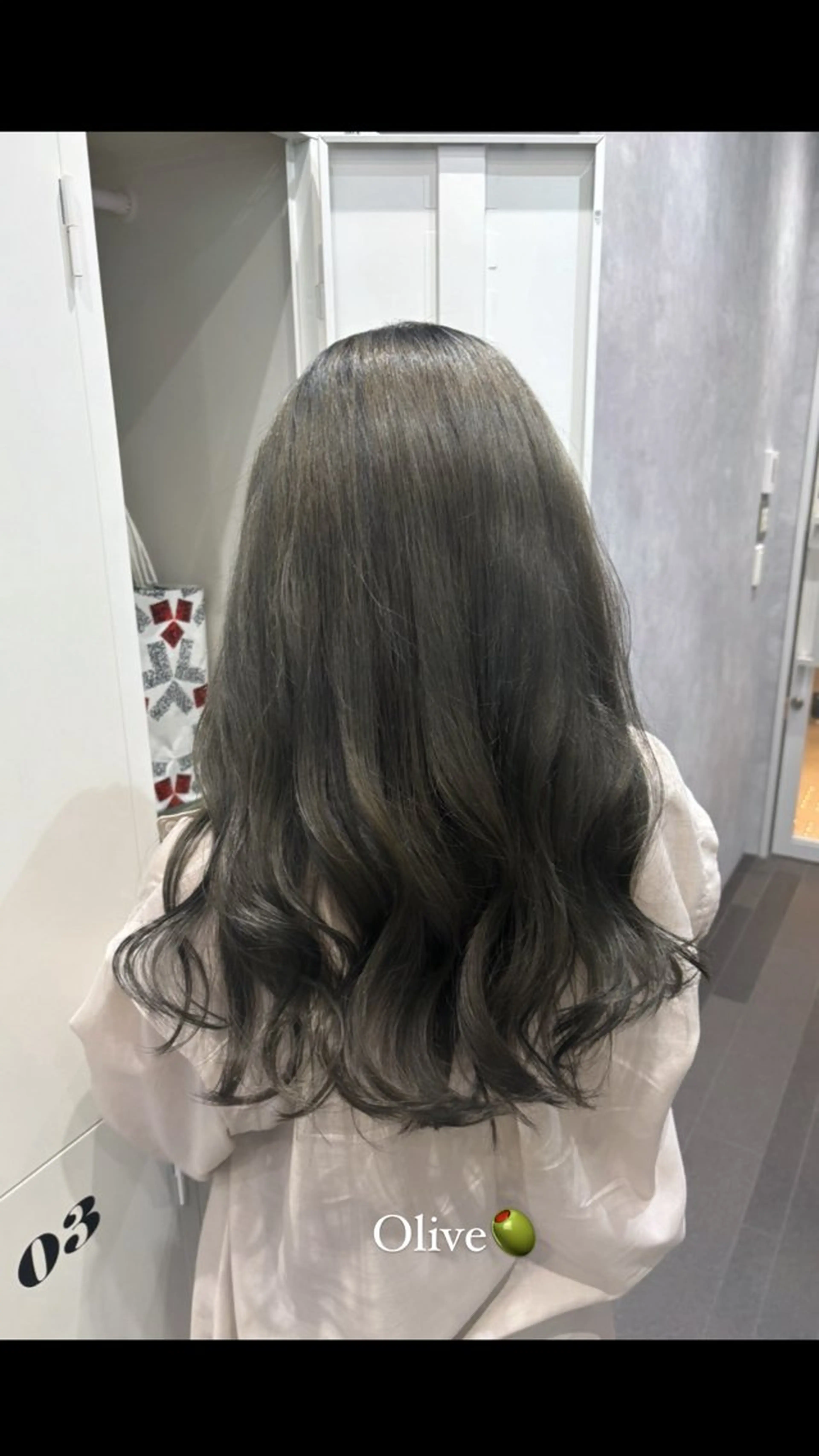ミディアム カラー CS made by SHACHU 栄所属・山田 瑛司のヘアスタイル