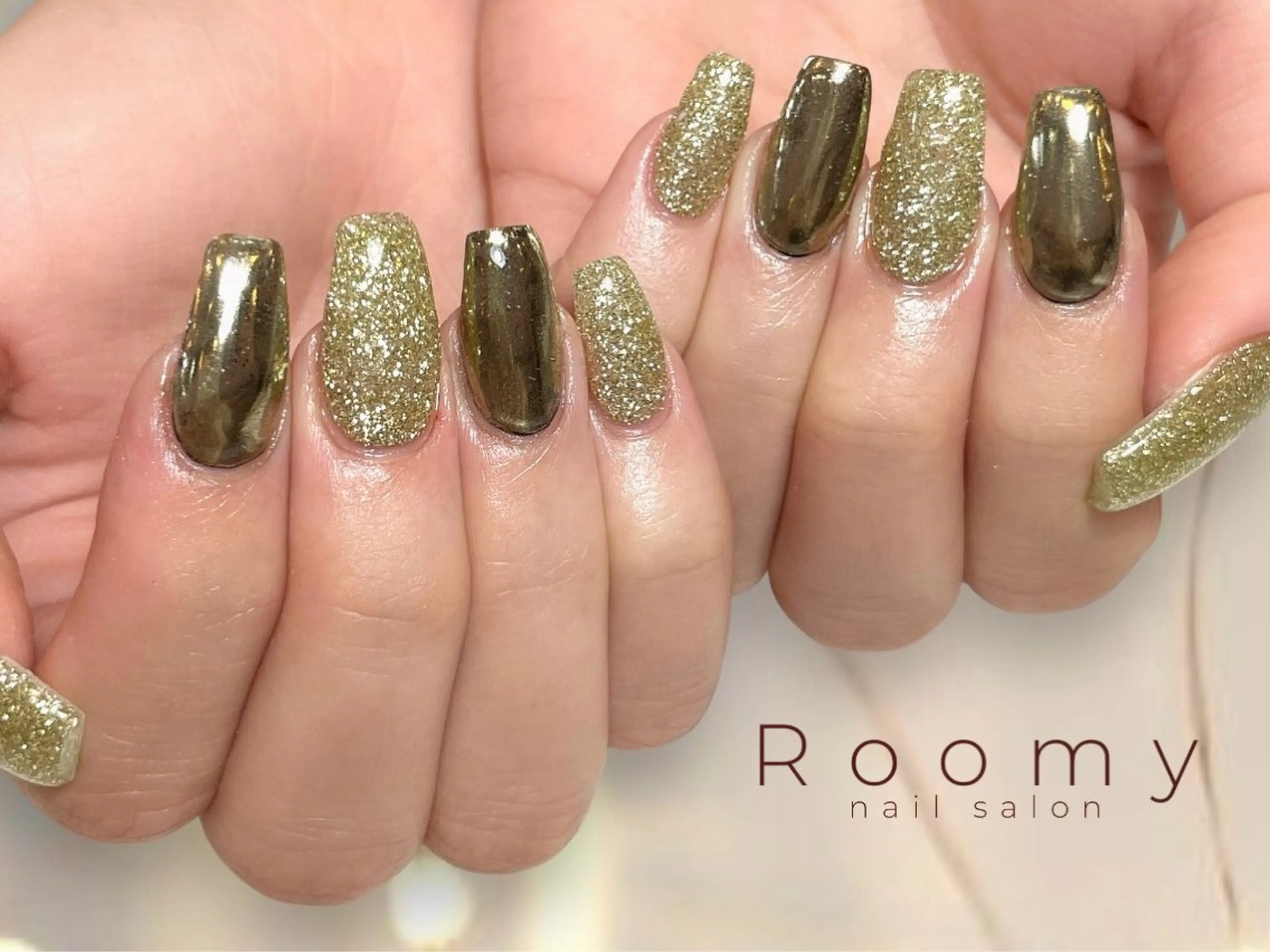 ネイル フレンチネイル ジェルネイル グラデーション ラメ(グリッター) マグネットネイル ハンドネイル nail salon Roomy 竹ノ塚所属・nail salon Roomy 竹ノ塚のネイルデザイン