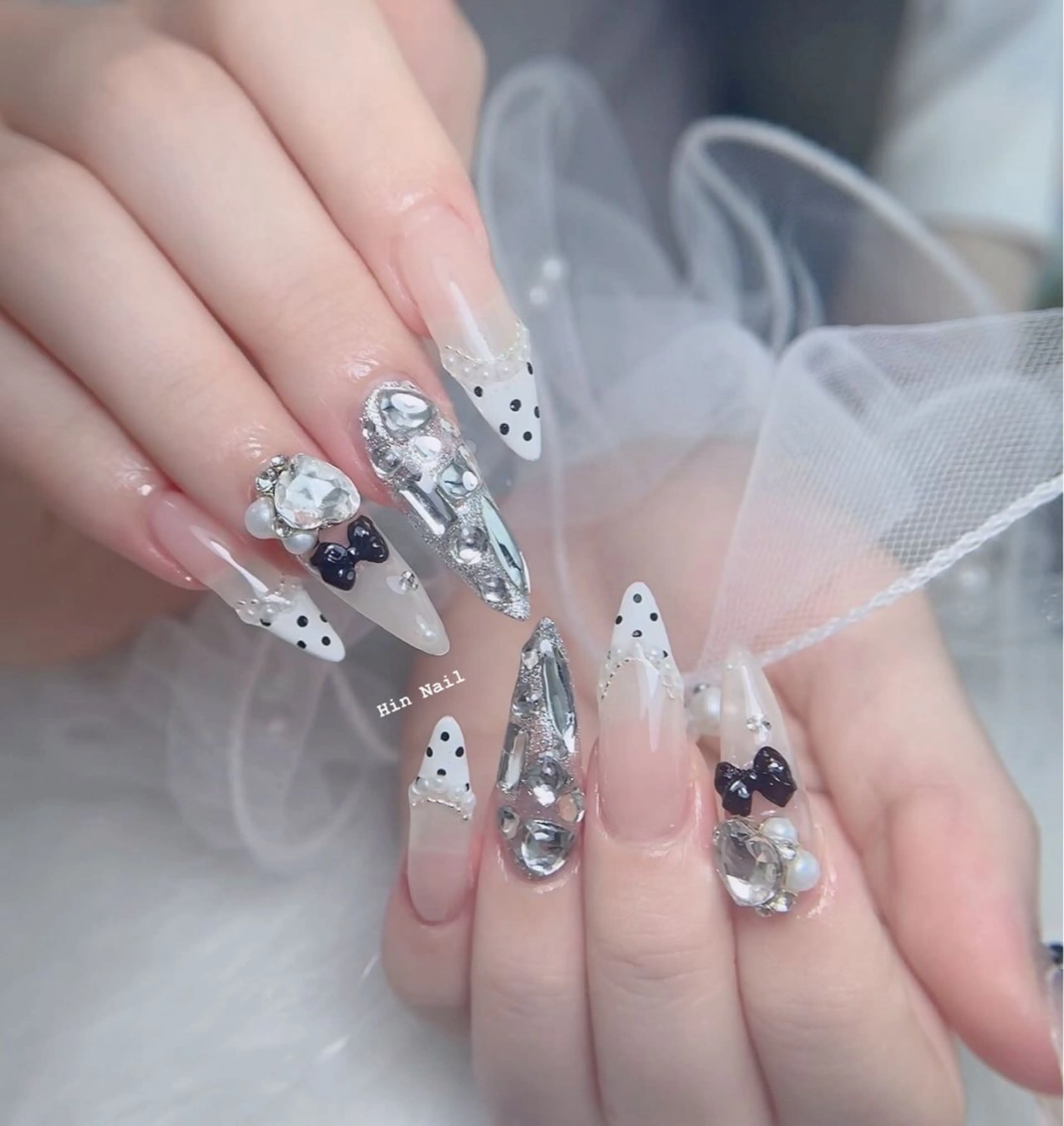 ネイル ハンドネイル HIN NAILのネイルデザイン