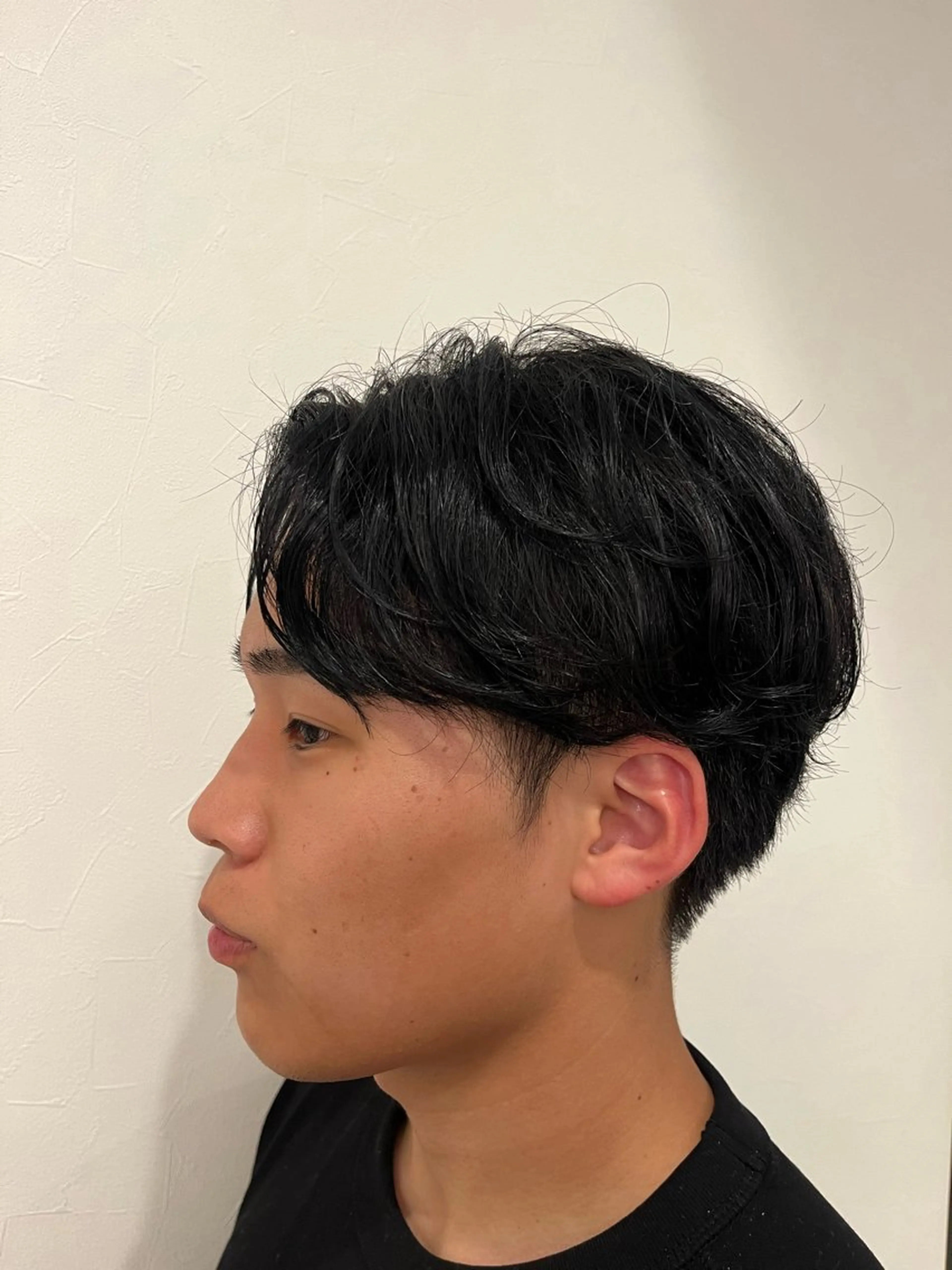 カラー 黒髪 ブリーチ 小川 翔友空のヘアスタイル