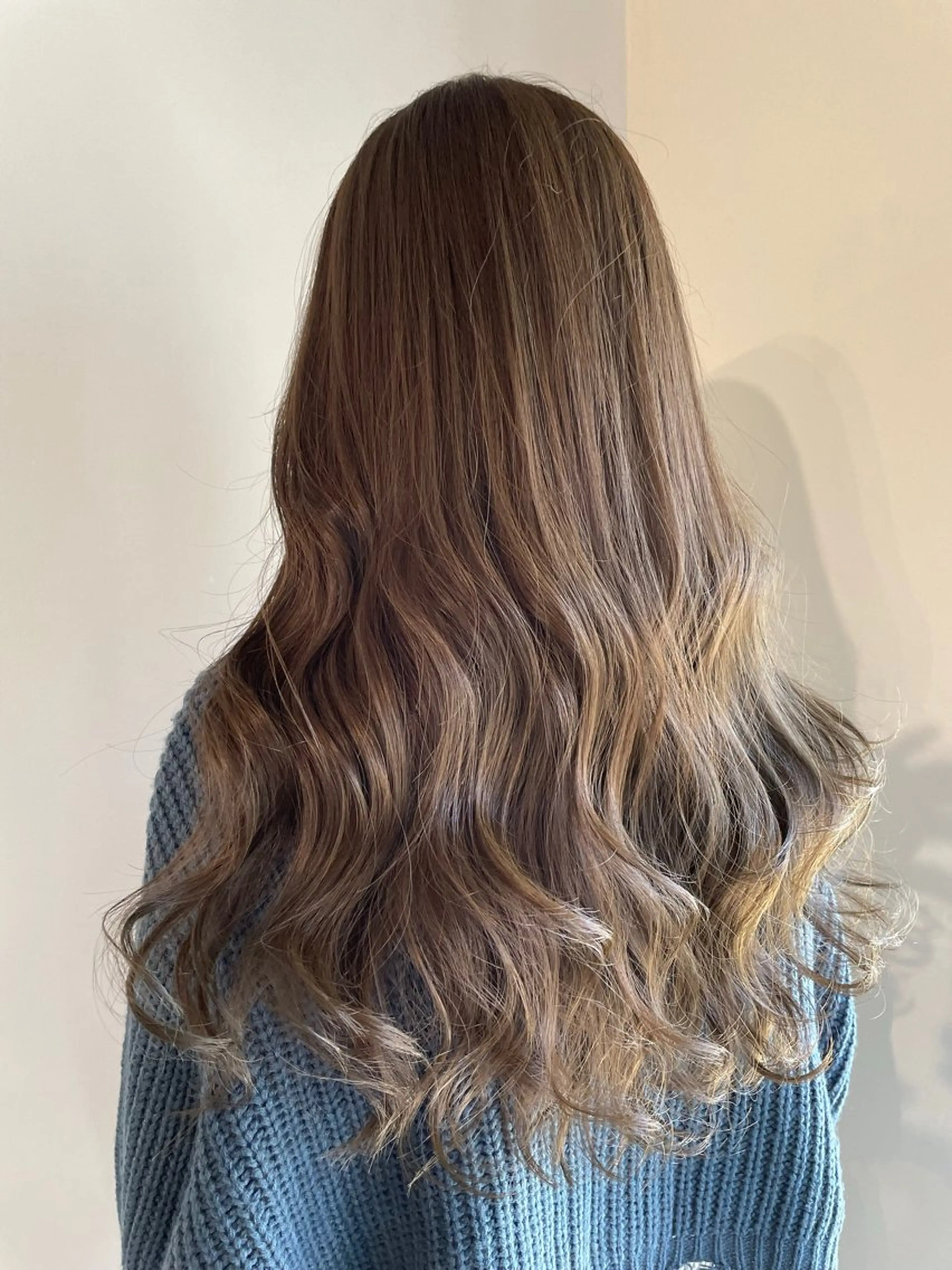 ロング カラー ヘアアレンジ バレイヤージュ ブリーチ ケアブリーチ ダブルカラー イヤリングカラー カット ヘアカラー トリートメント 🌜 Lulu 🌛 公式/大通のヘアスタイル