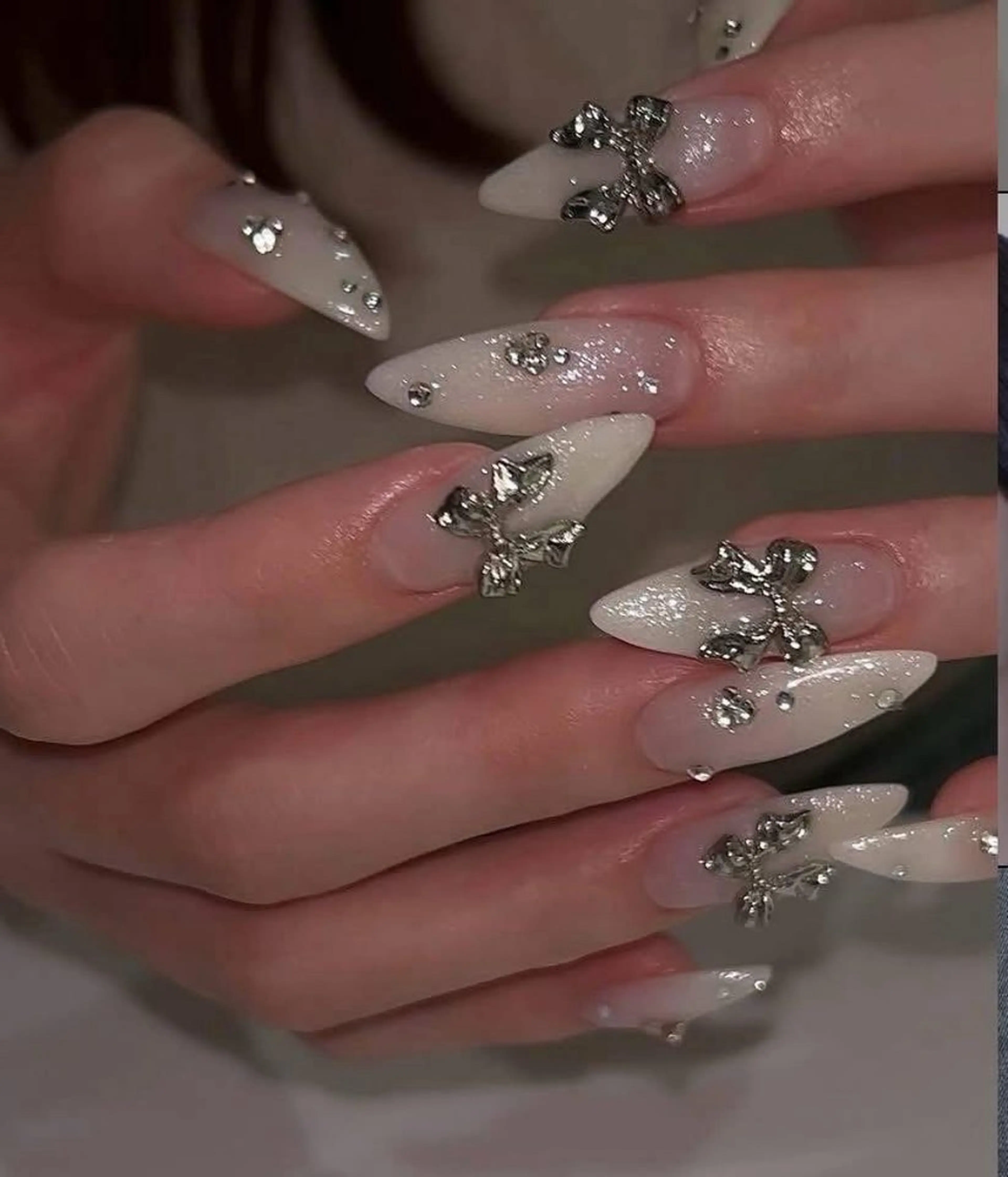 ネイル ハンドネイル T. Leeのネイルデザイン