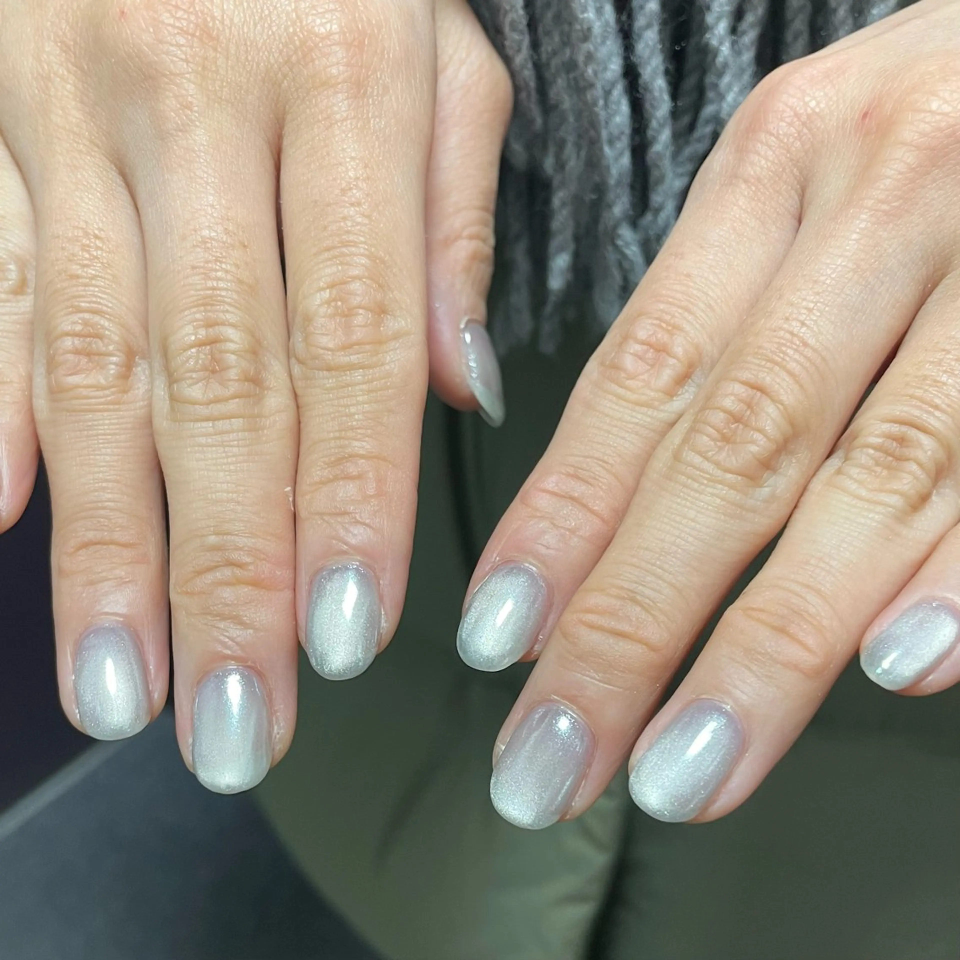 ネイル ミラーネイル ホワイト ハンドネイル nail salon Ant.所属・nail salon Ant. arisaのネイルデザイン
