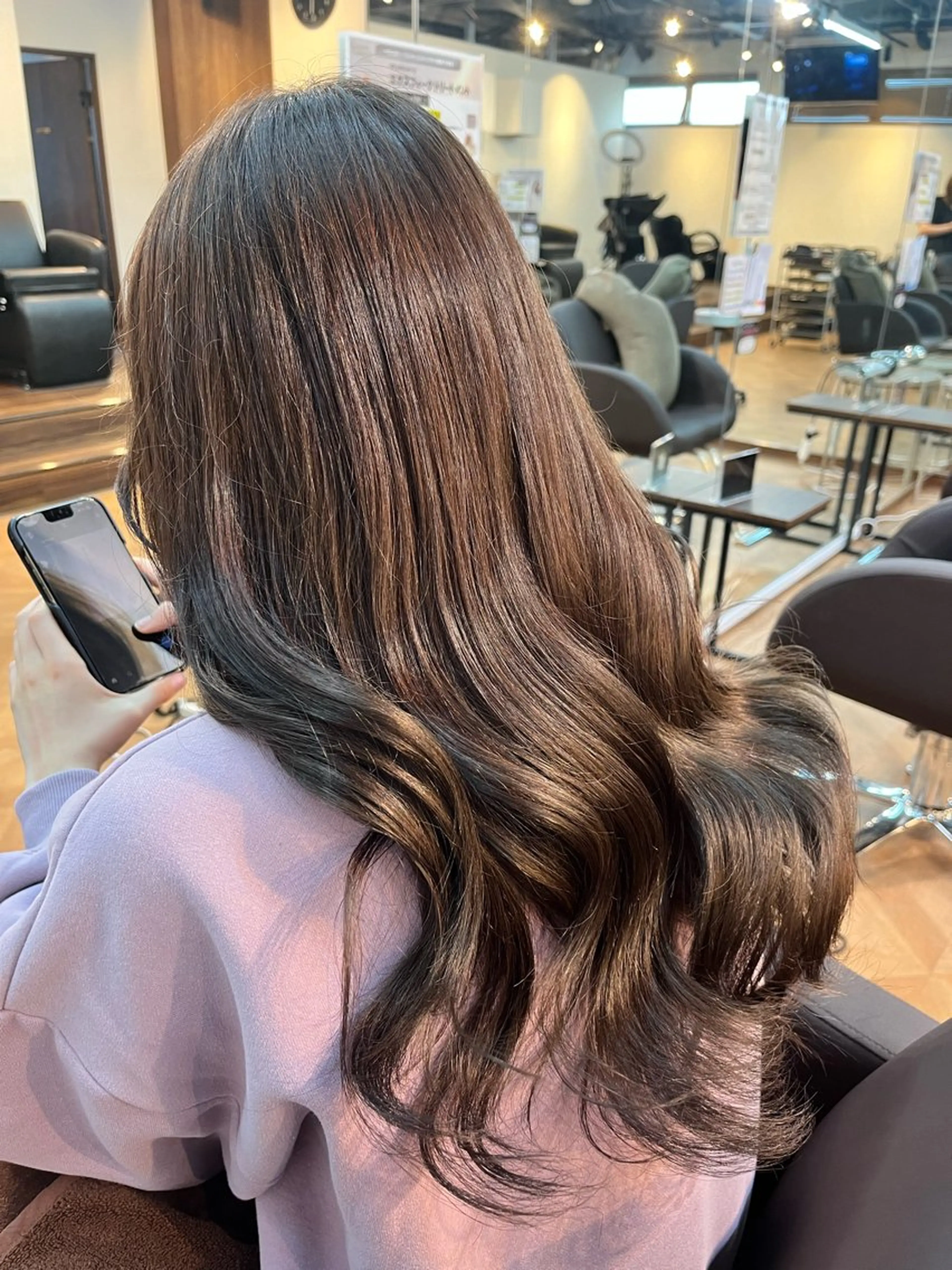 ロング ラベンダーベージュ 🍒Ayana🍒 艶カラー🍒のヘアスタイル