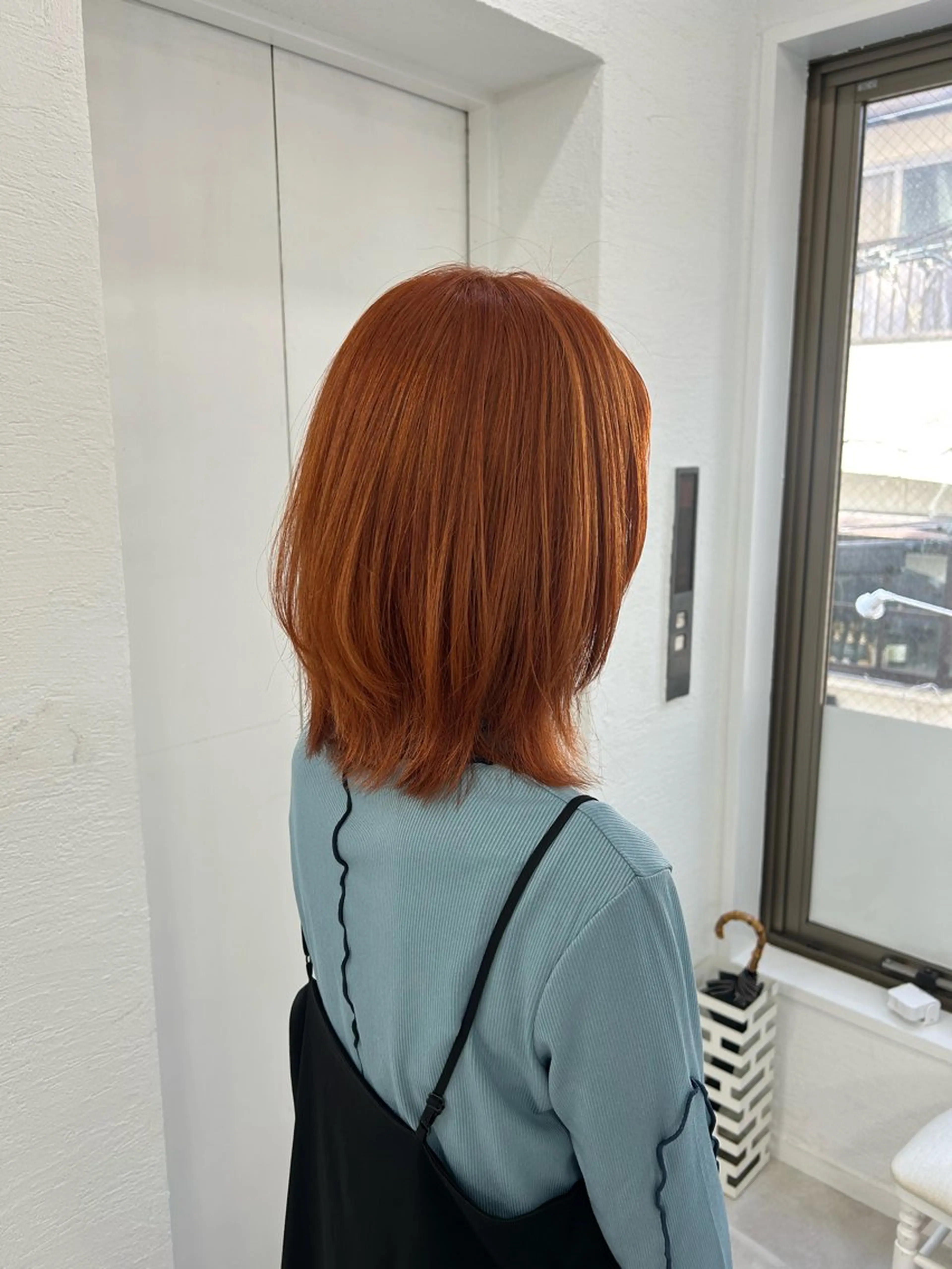 ミディアム カラー ブリーチ オレンジ 幣 あや乃のヘアスタイル