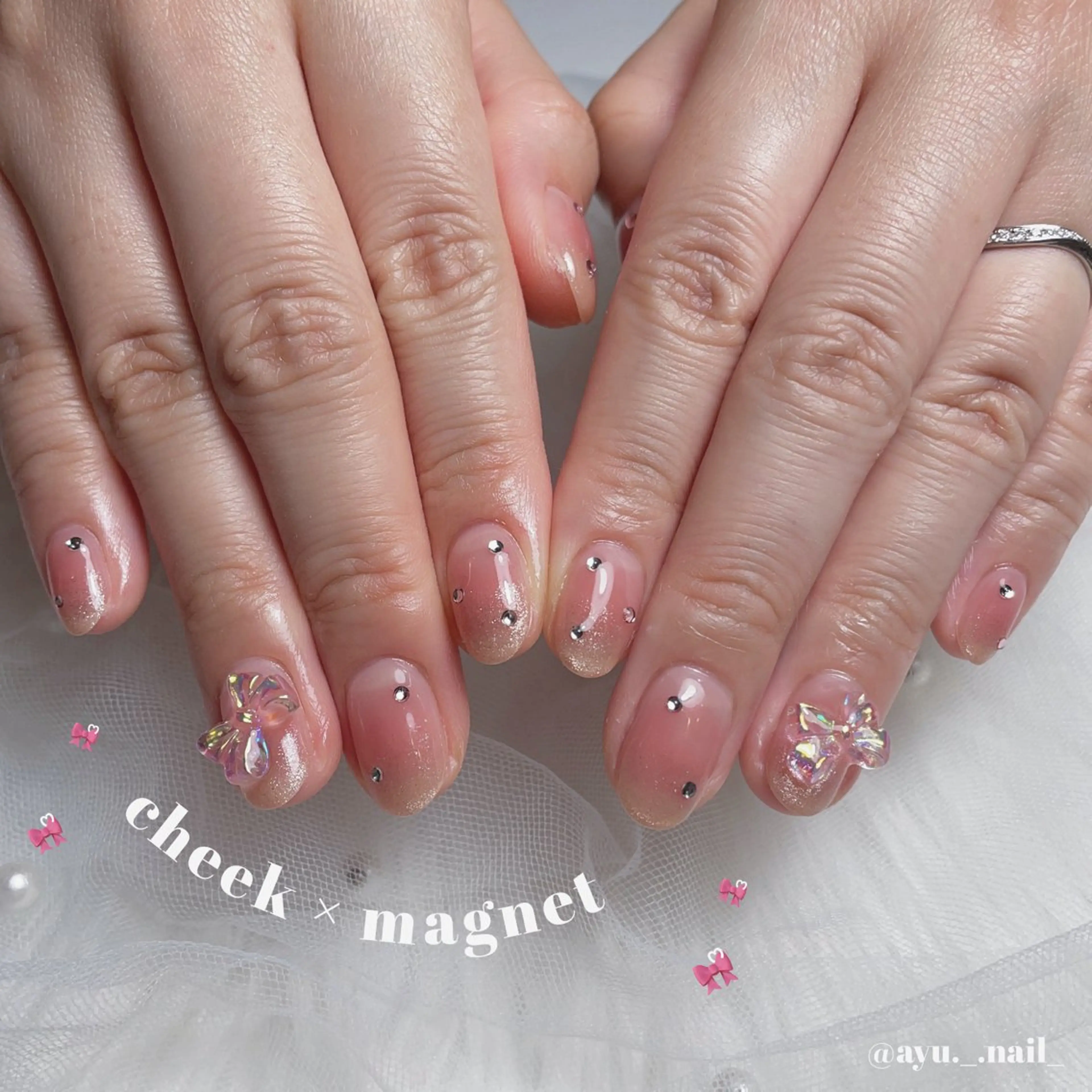 ネイル あゆ🎀/ワンホンネ イル/痛ネイルのネイルデザイン