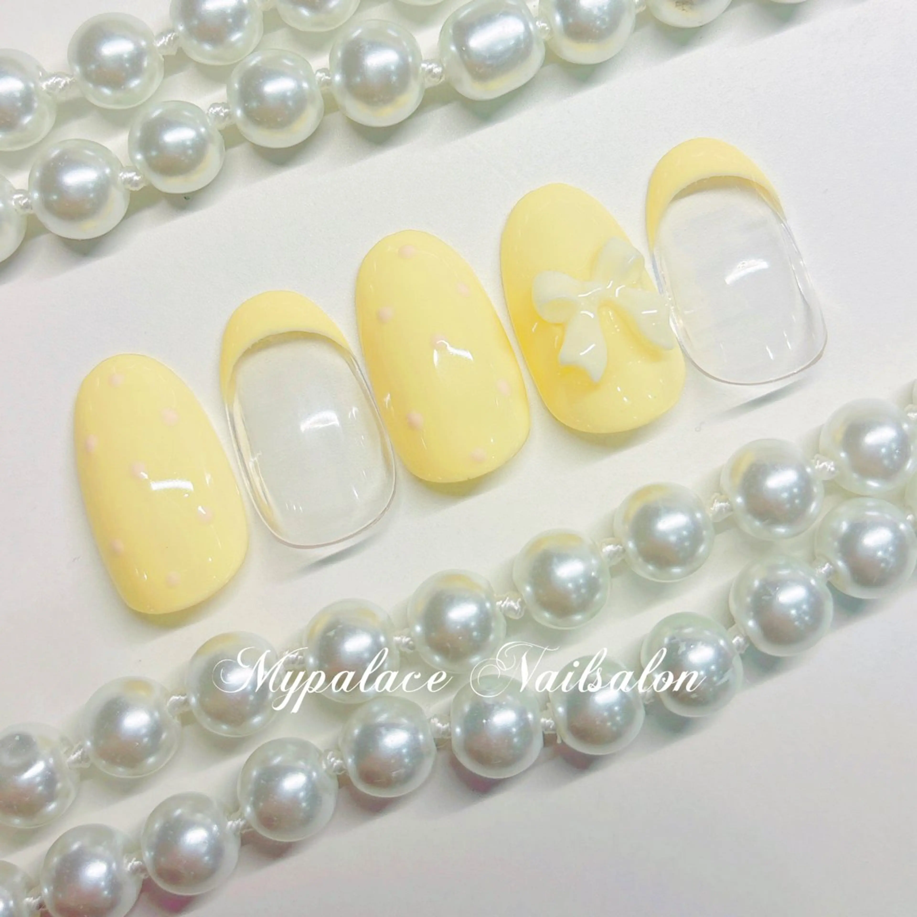 ネイル ドット フレンチネイル リボン Yuis Nailスカルプ専門のネイルデザイン