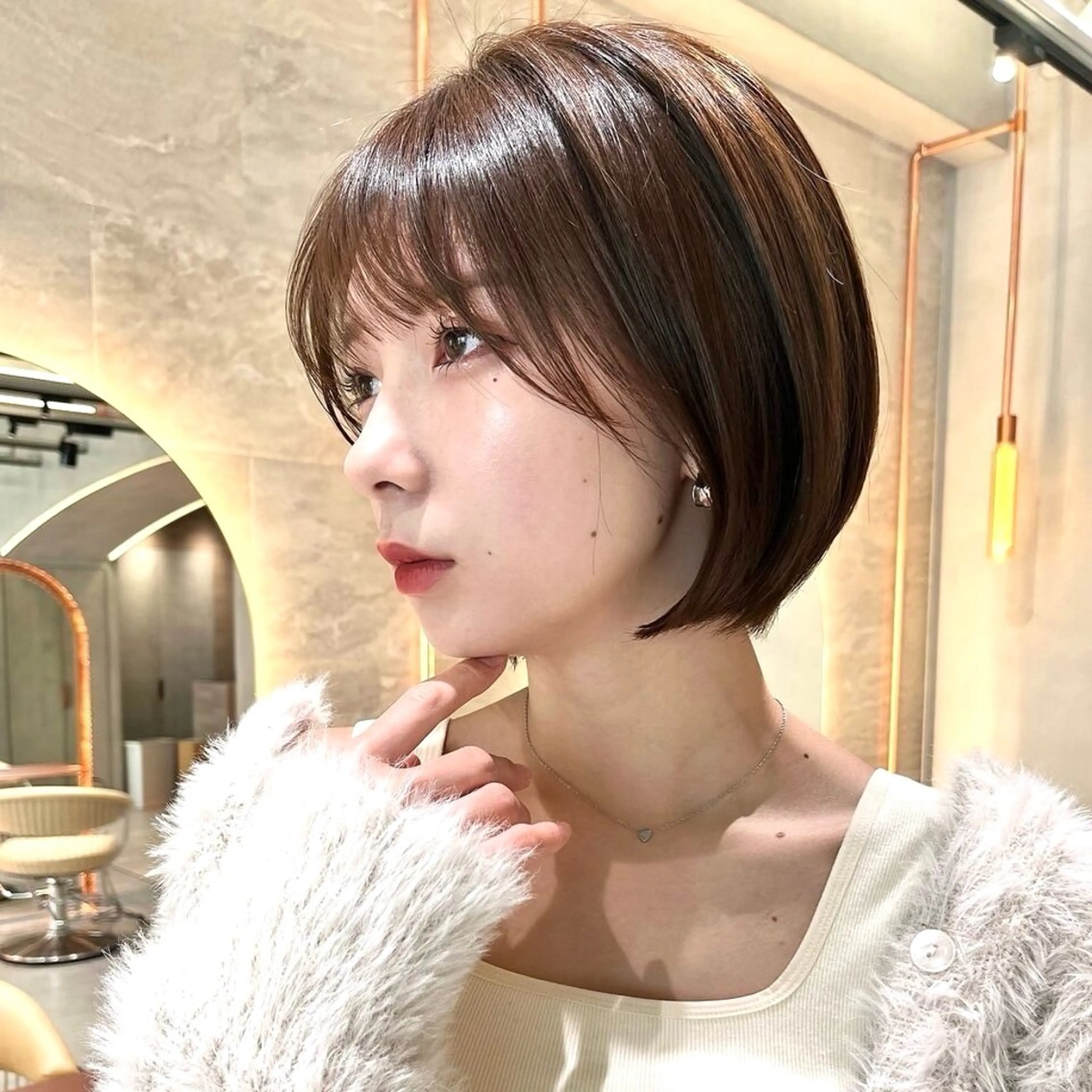 ショート カラー ショートボブ バレイヤージュ ベージュカラー ブリーチ ケアブリーチ カット ヘアカラー トリートメント 新宿/髪質改善/艶髪 韓国ヘア/大重聖斗のヘアスタイル