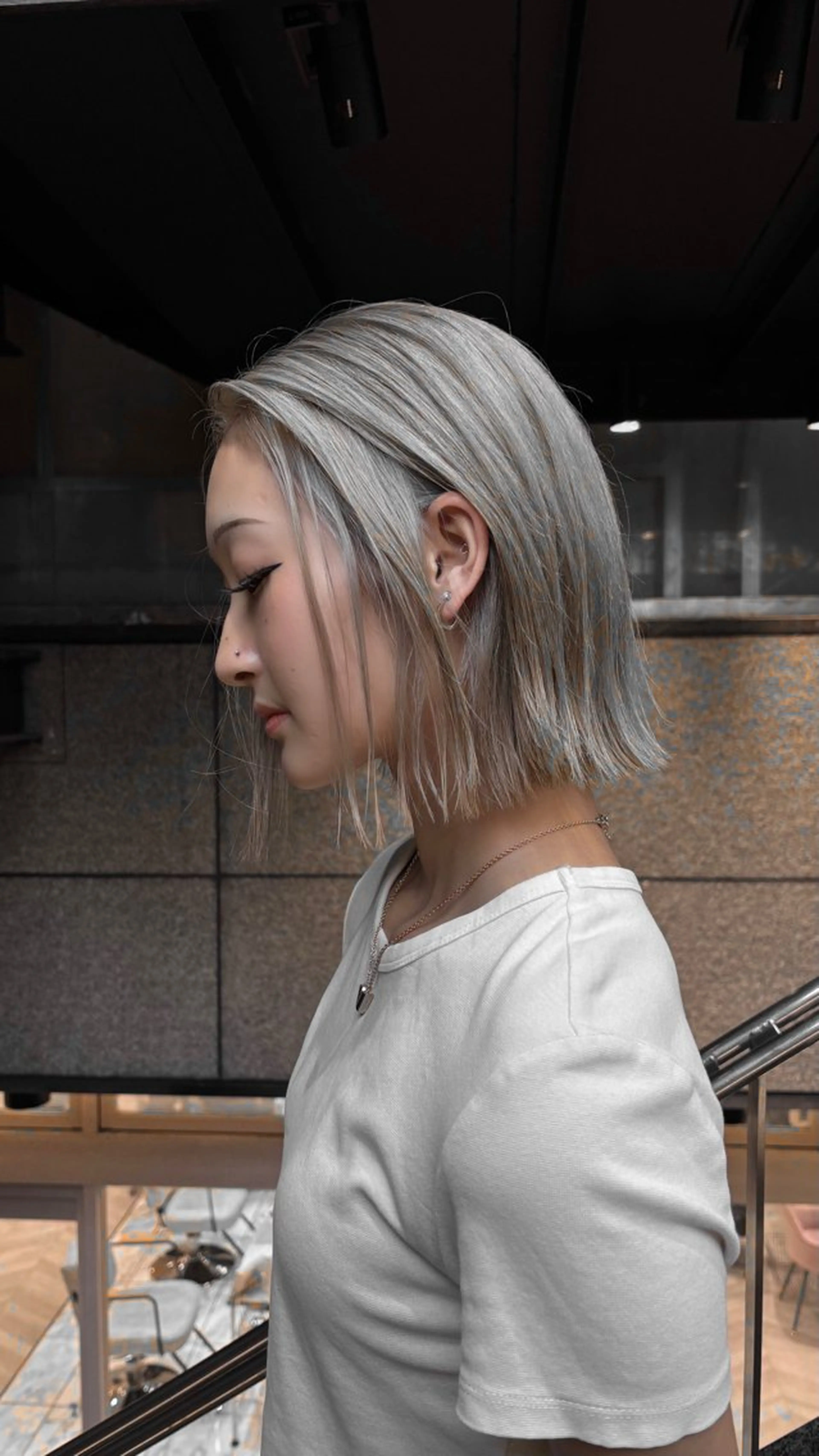 ショート カラー ヘアカラー ヘアセット ハイトーン/レイヤー KYOKA🩶のヘアスタイル
