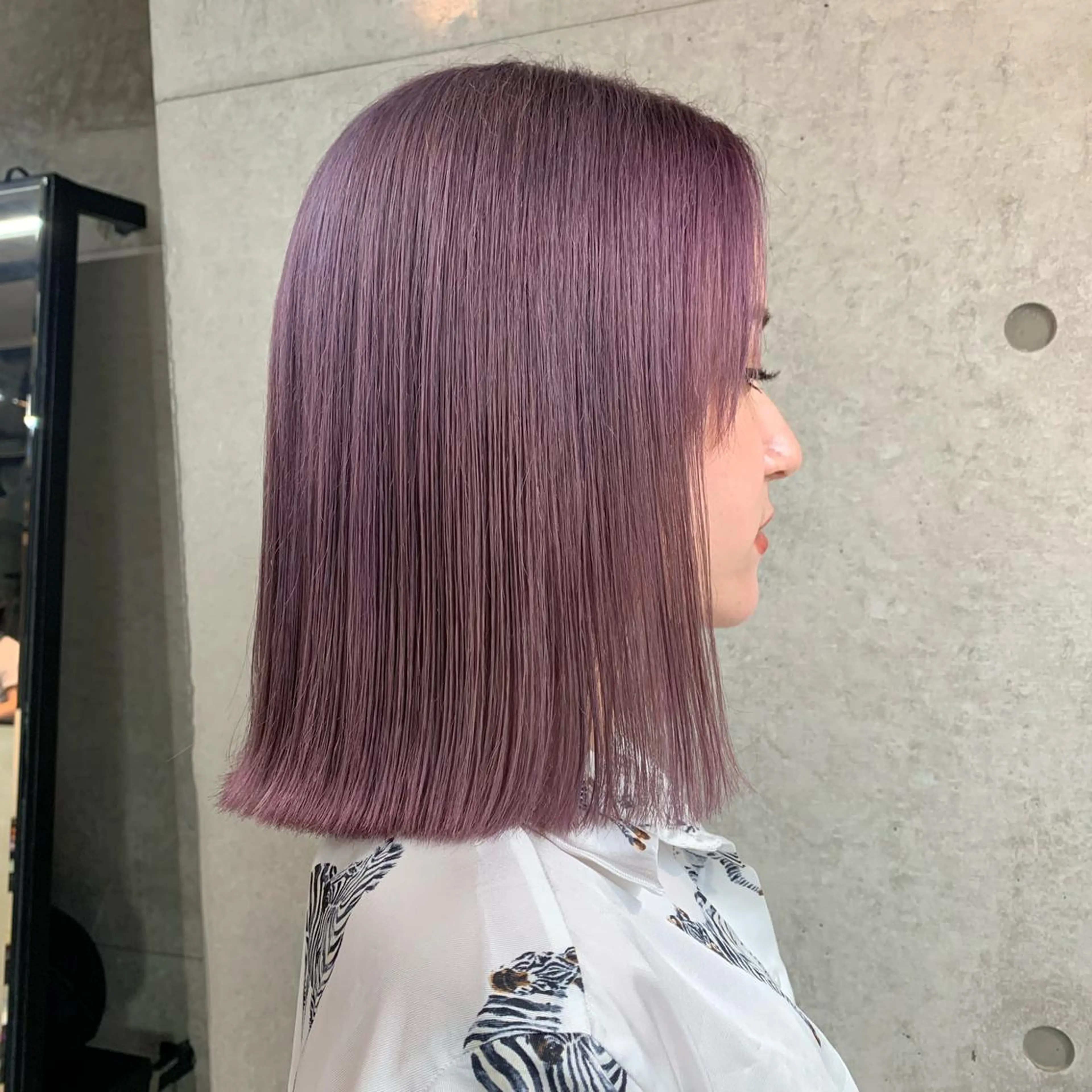 セミロング カラー ハイトーンカラー ラベンダーカラー ラベンダーピンク ピンクカラー MIL心斎橋所属・Clair クレアのヘアスタイル