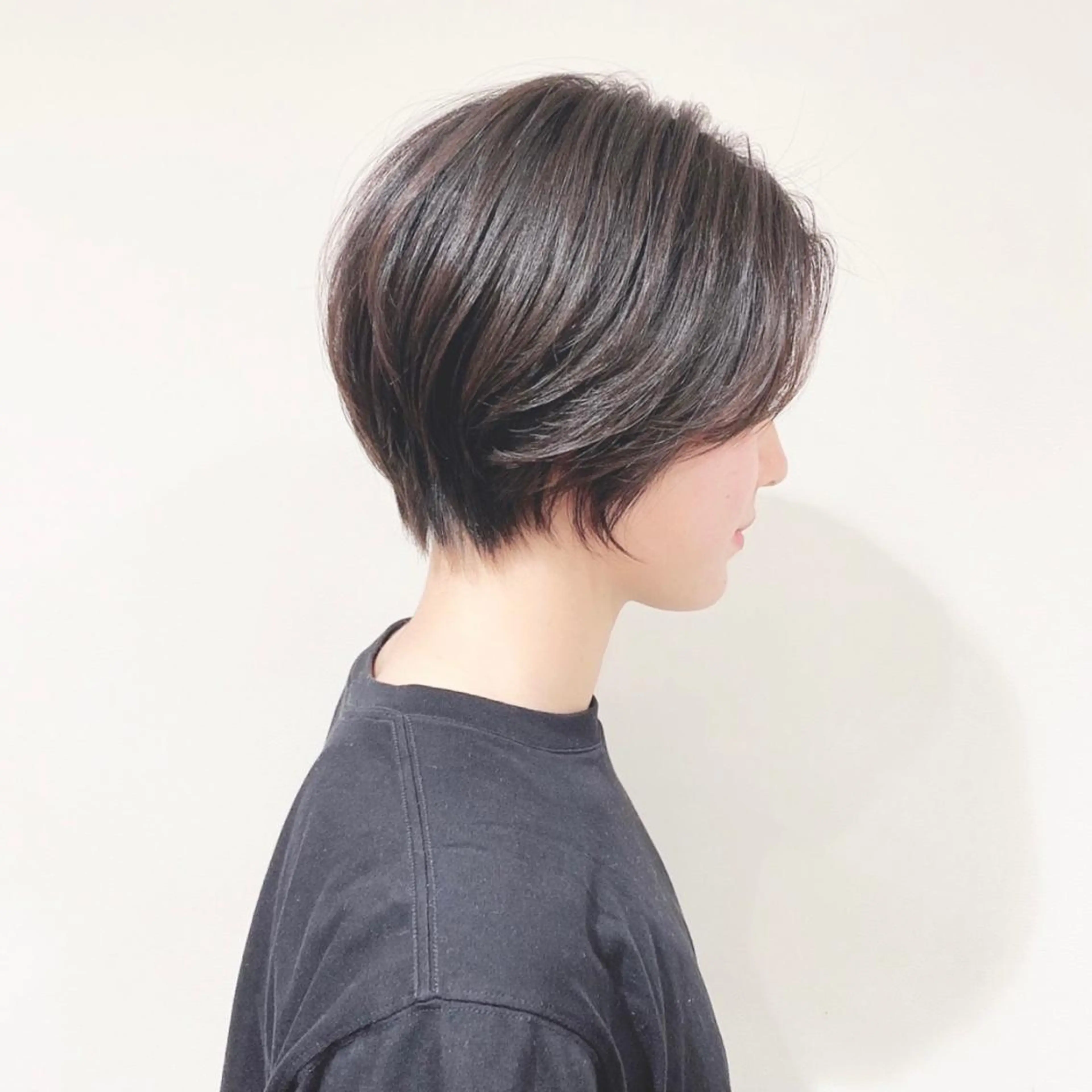 ショート アッシュ ボブ 髪質改善 レイヤーカット ショートヘア カット ショート〜ミディアム 喜多司のヘアスタイル