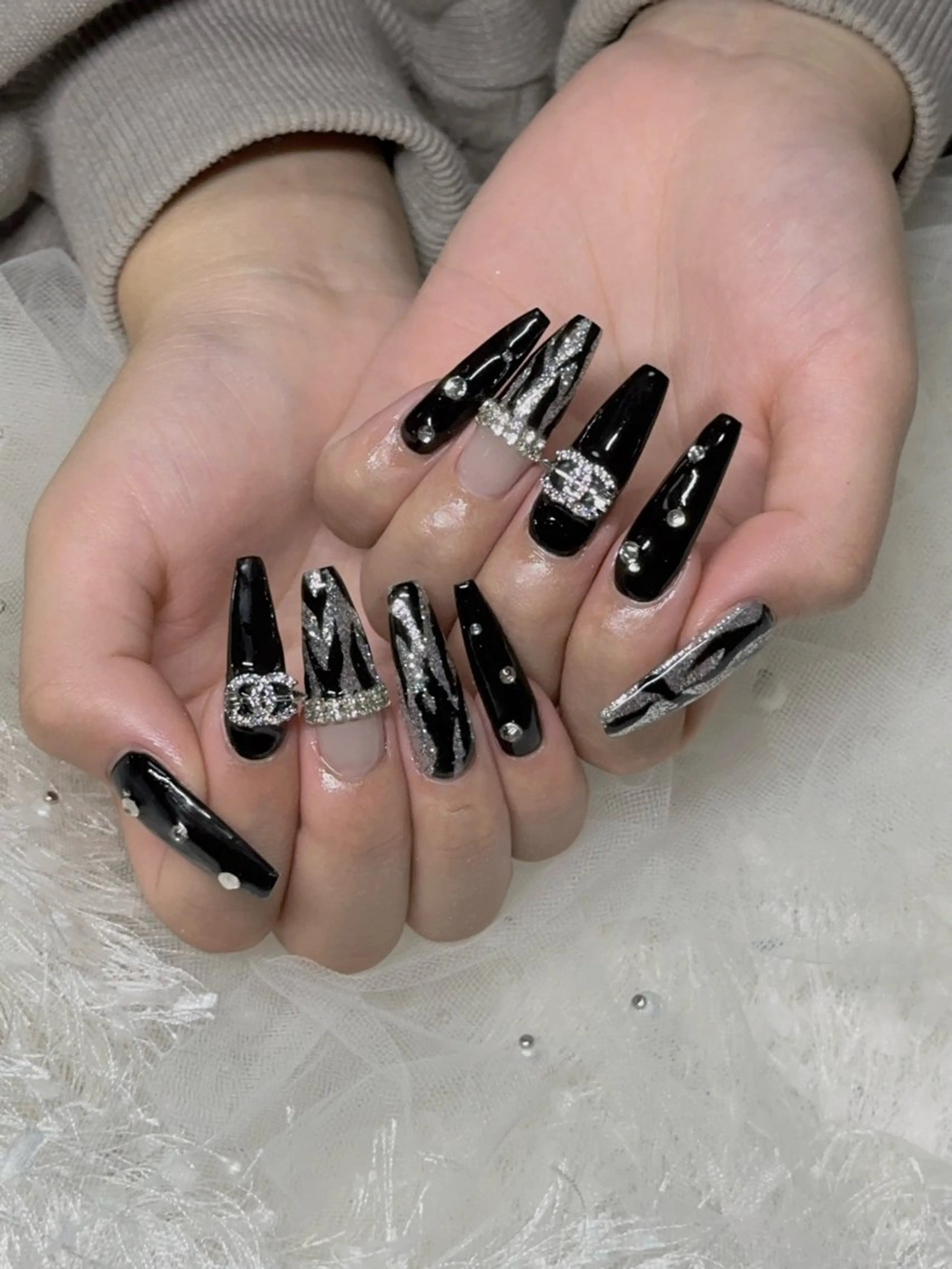ネイル ハンドネイル U1salon所属・佐藤 希子のネイルデザイン