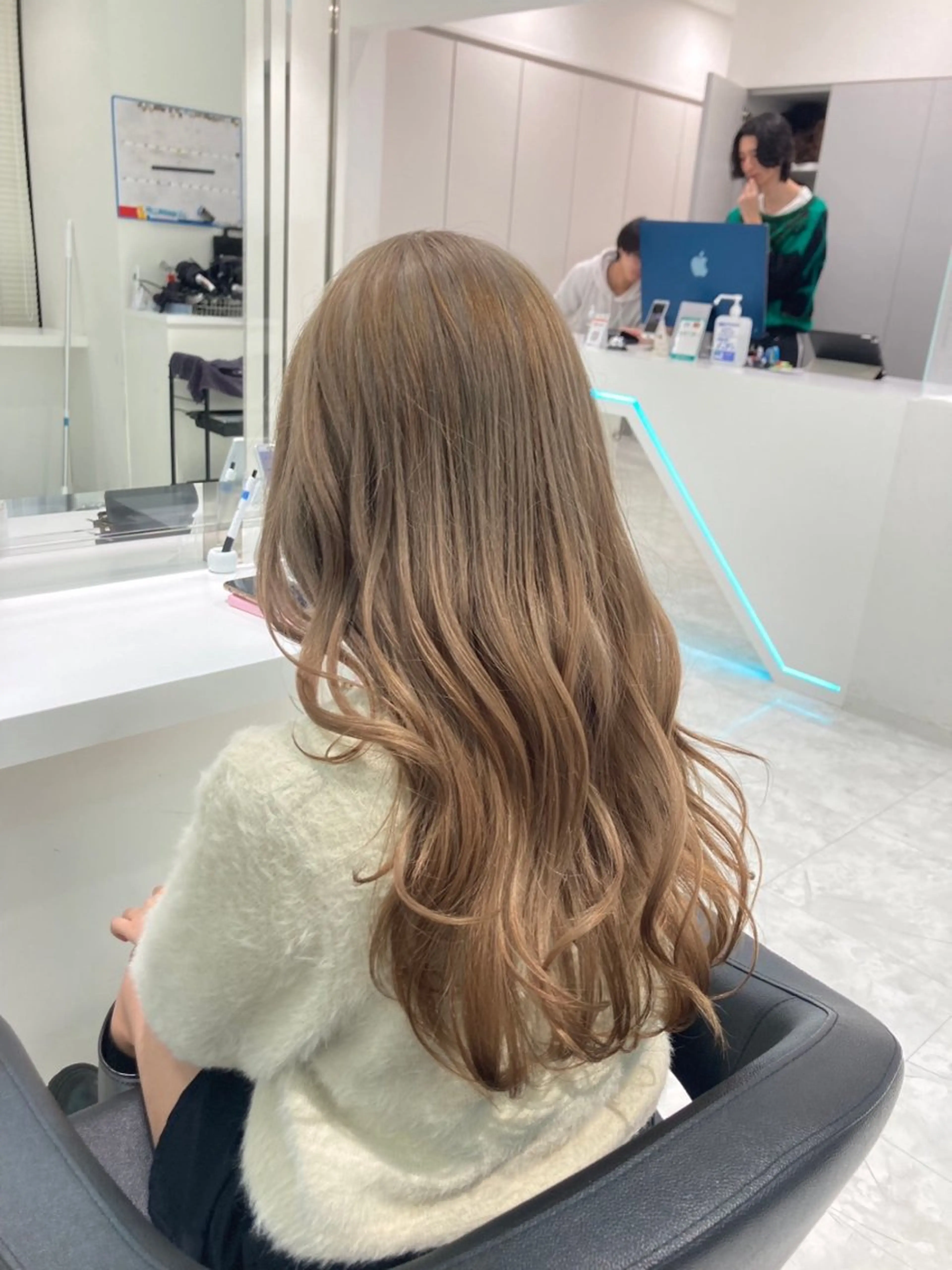 セミロング カラー ヘアカラー トリートメント 艶髪グレージュ特化/ CHIKARAのヘアスタイル