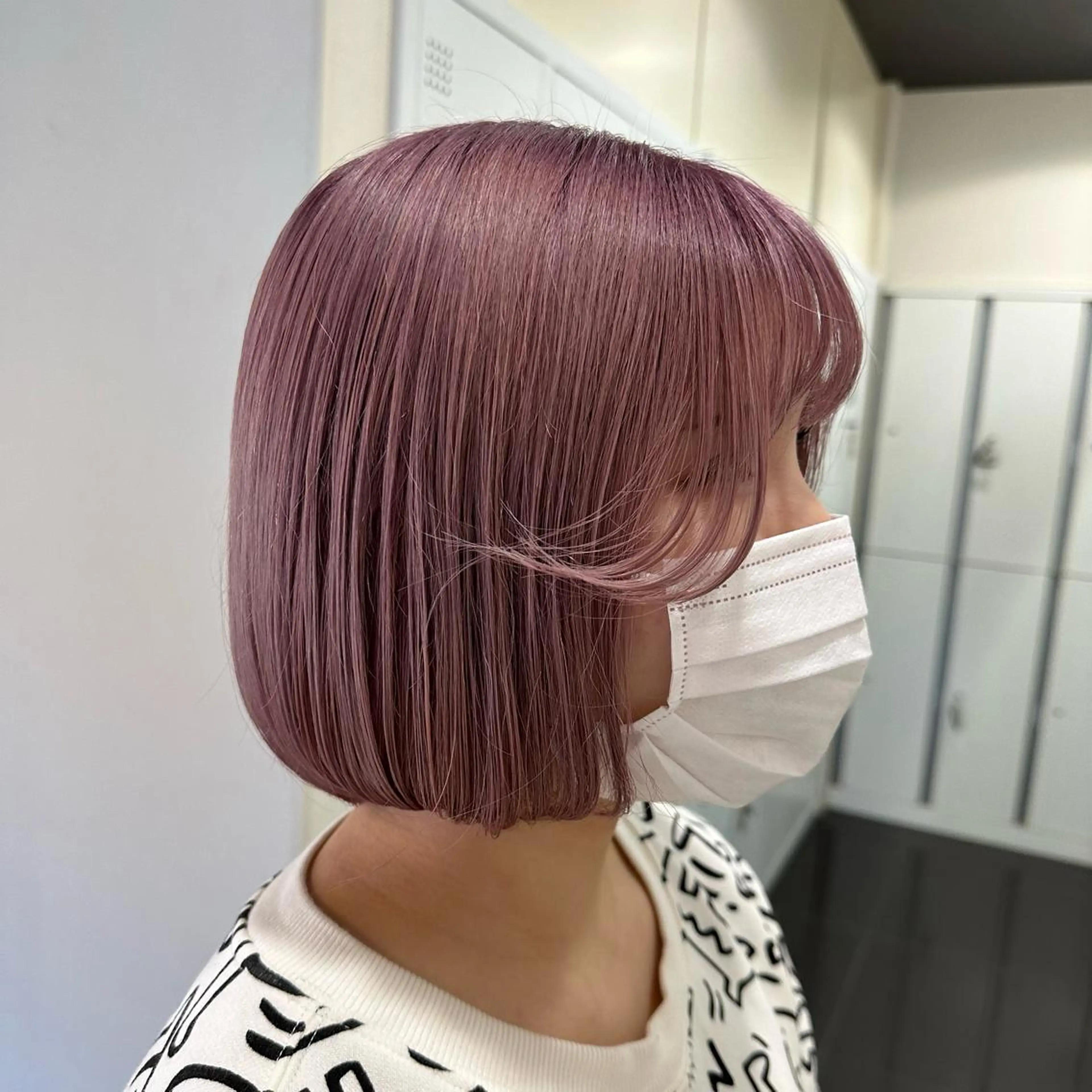 ショート カラー ハイトーン/暖色/ 眉/メイク/Rinaのヘアスタイル