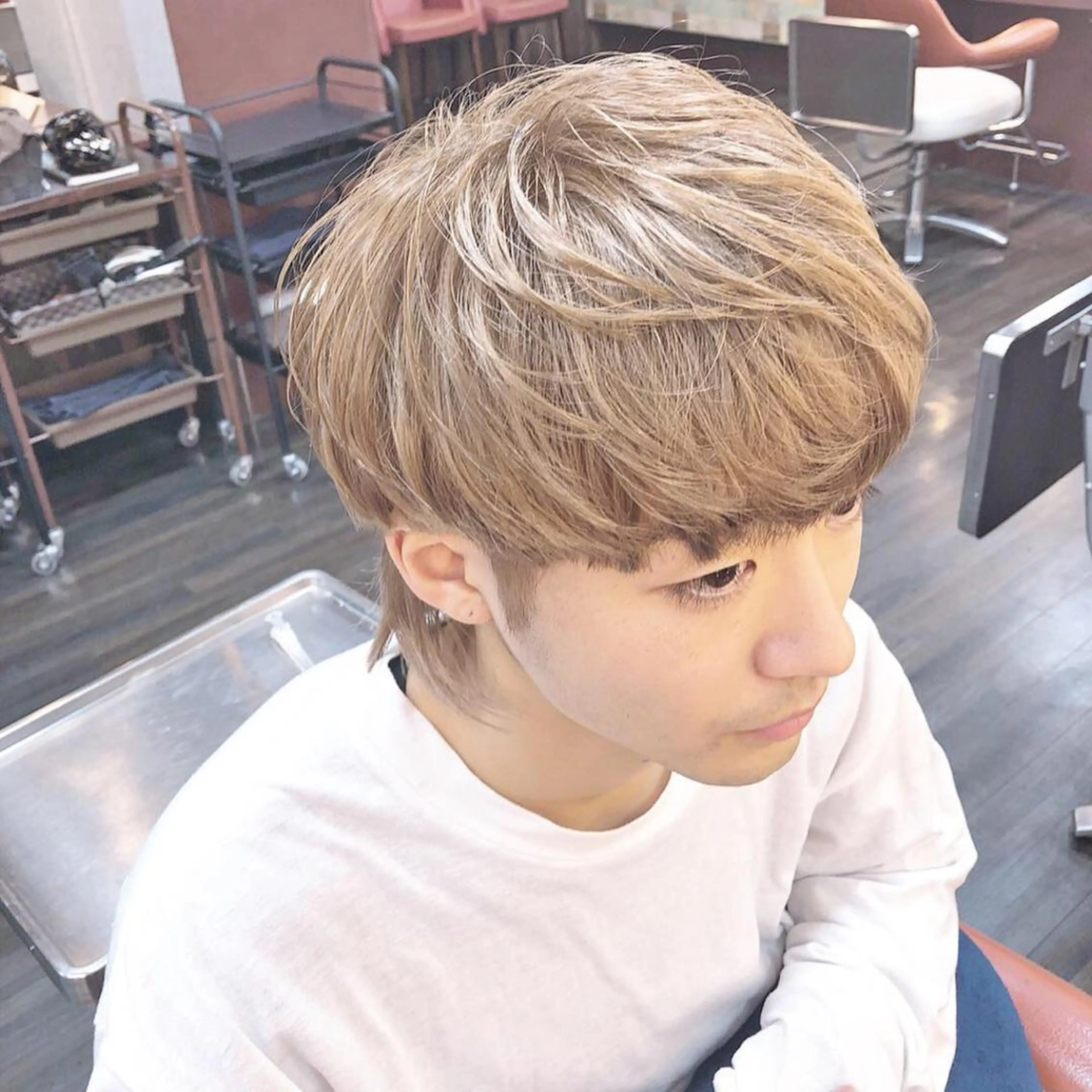 カラー メンズ Lull (シェアサロンReco VIProom)所属・Lull1人美容室 バレイヤージュのヘアスタイル