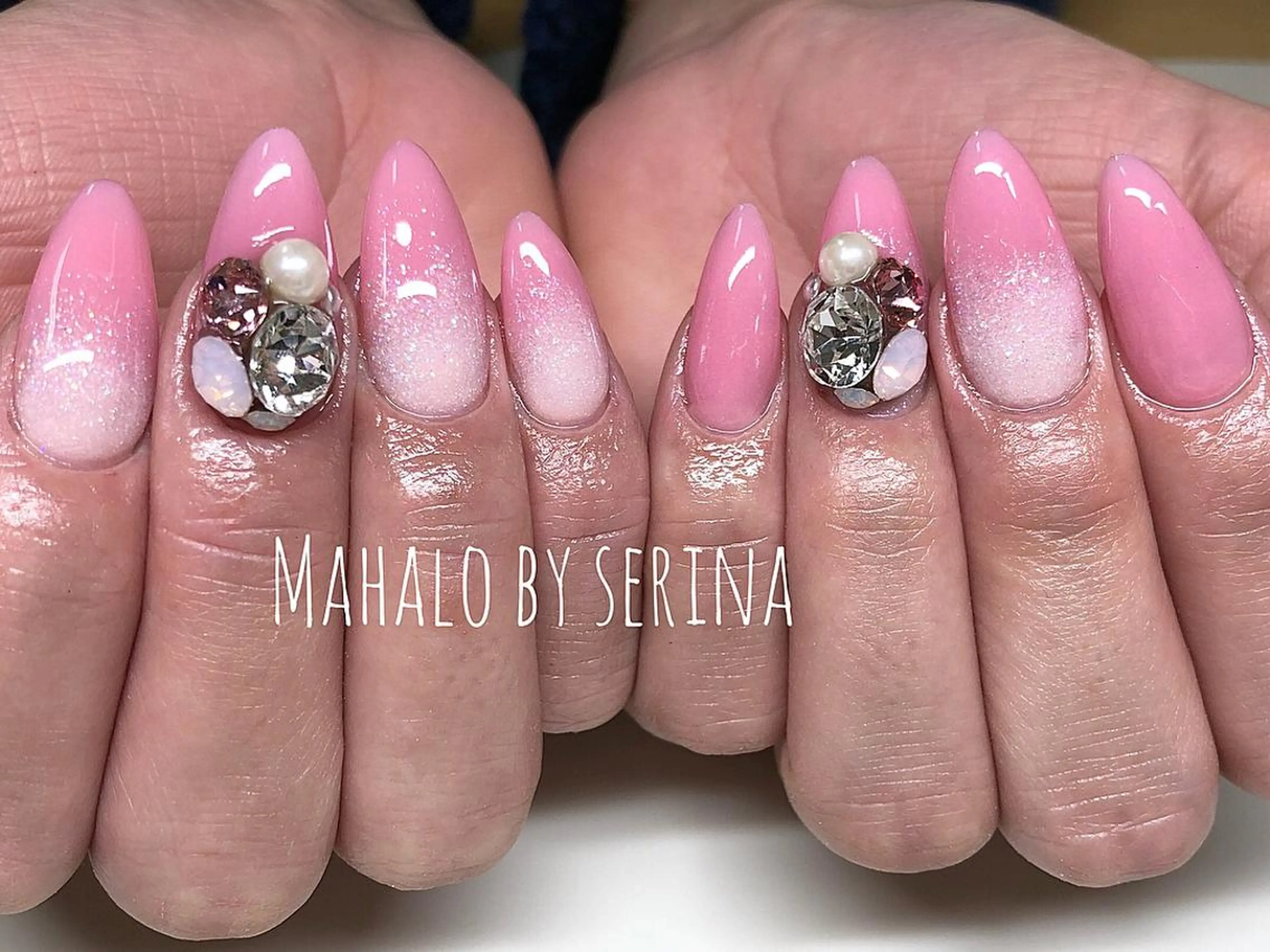 セミロング カラー ネイル SUNNY BAE. SERINAのネイルデザイン