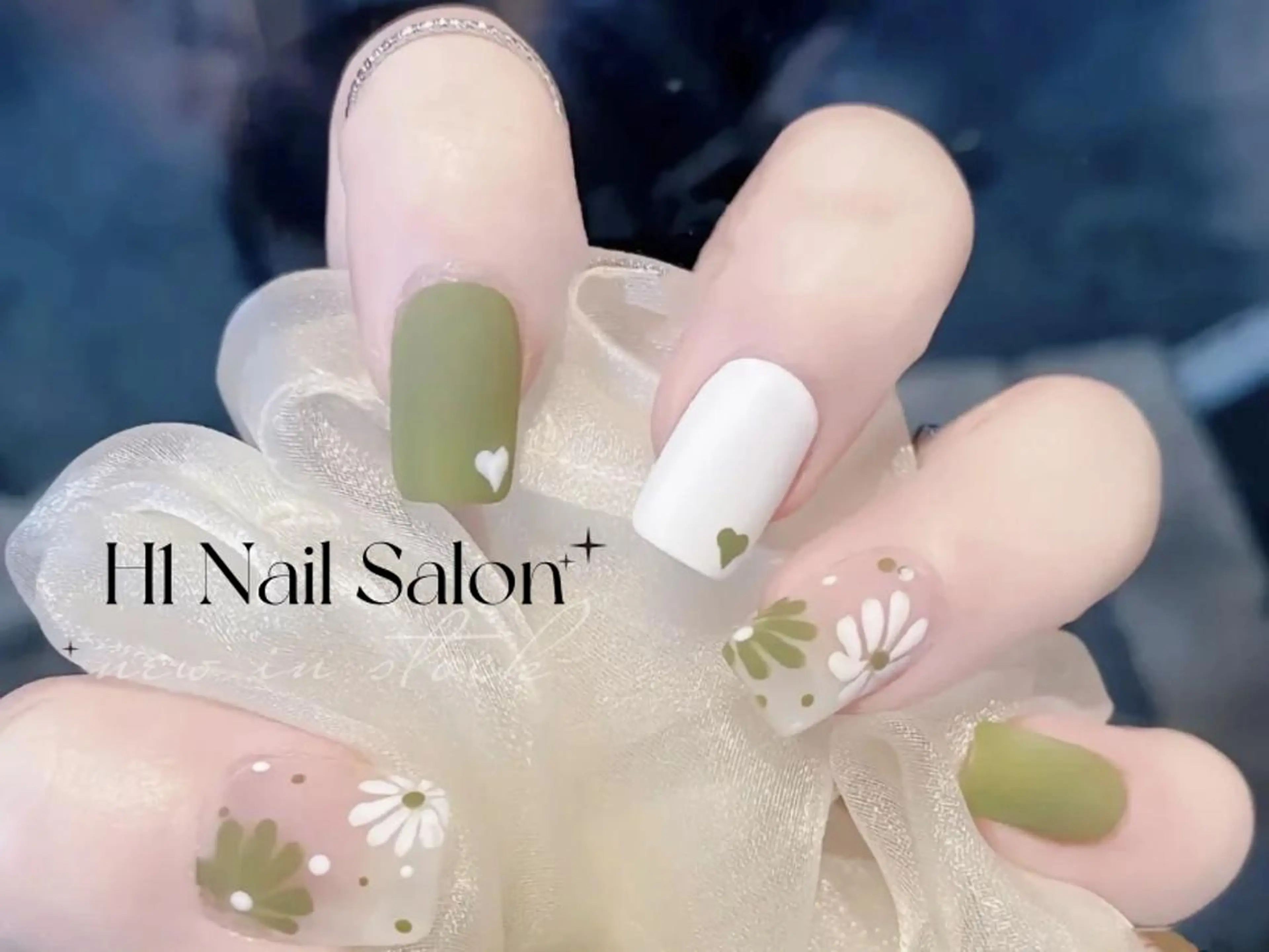 ミディアム ハンドネイル H1 ネイル サロンのネイルデザイン