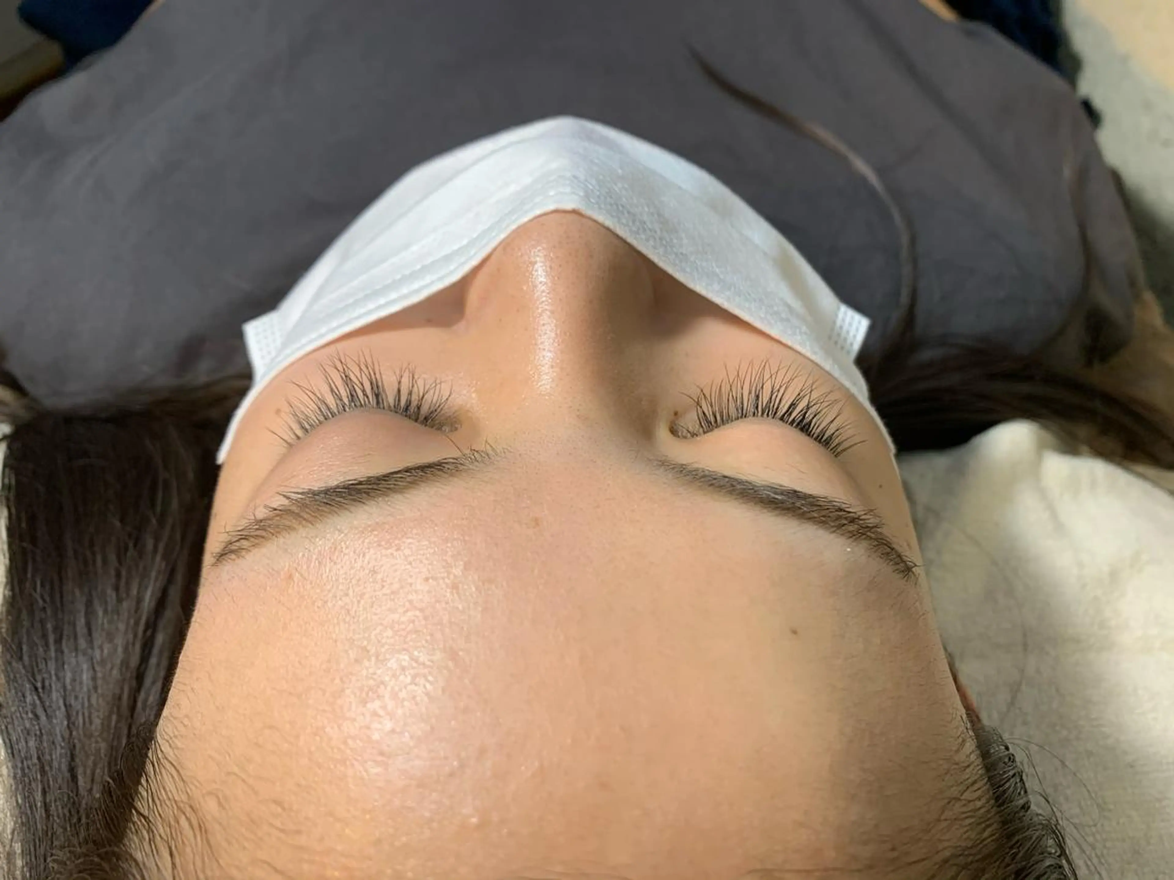 マツエク・マツパ フラットラッシュ マツエク dekujin【ジェクイン】所属・角戸 りおのヘアスタイル