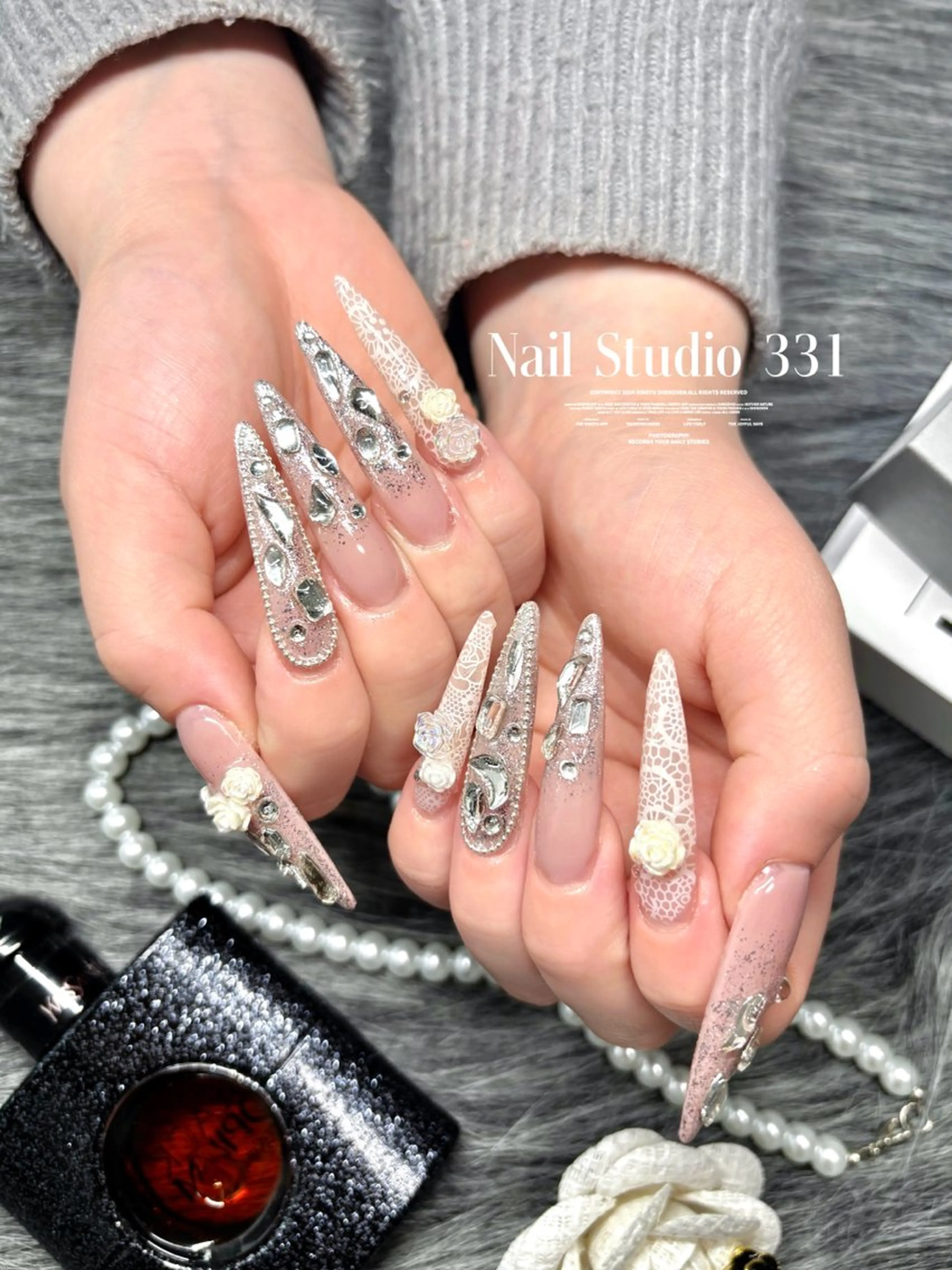ネイル ロングネイル ワンホンネイル Nail Studio 331のネイルデザイン