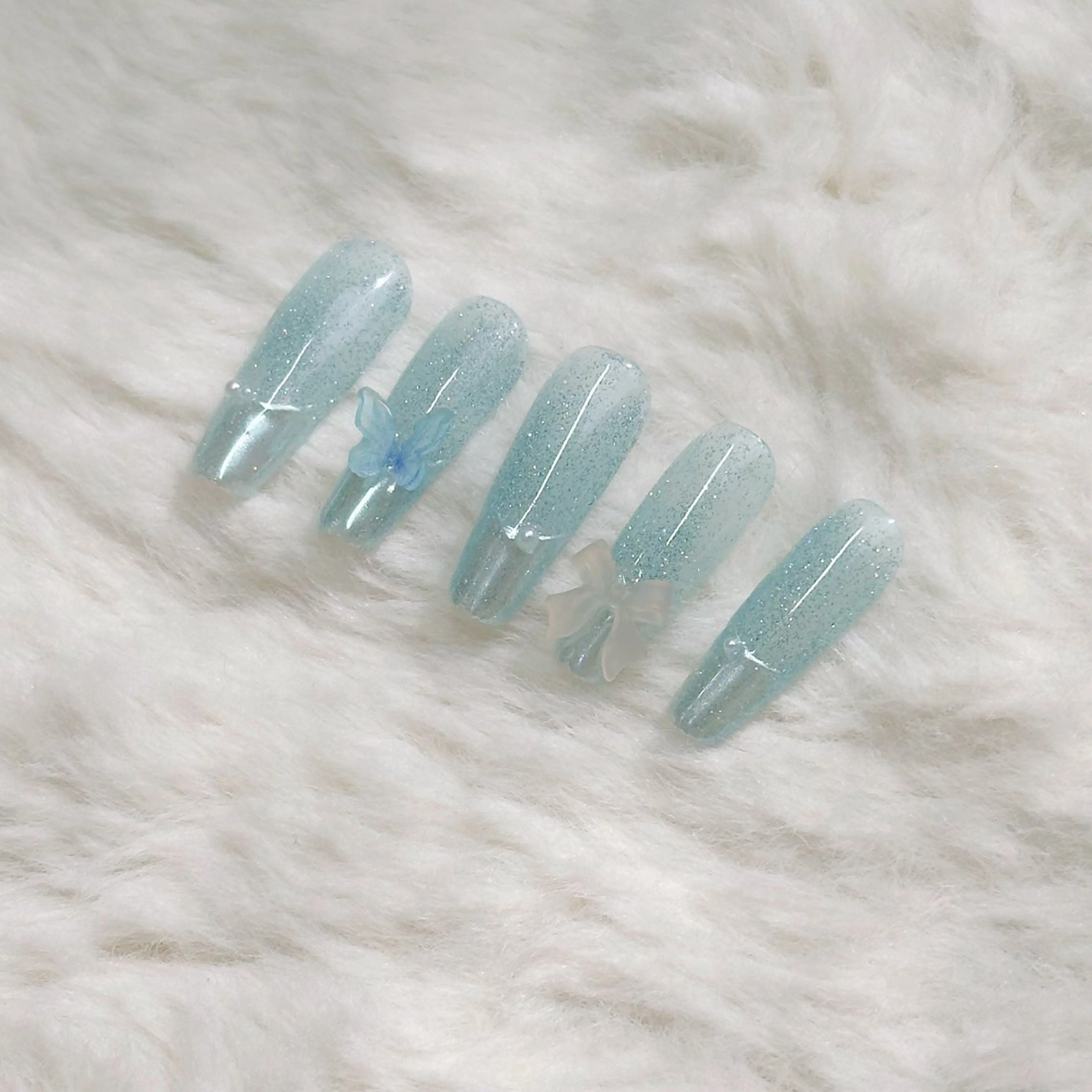 ネイル Y&M NAIL所属・樺井 アオイのネイルデザイン