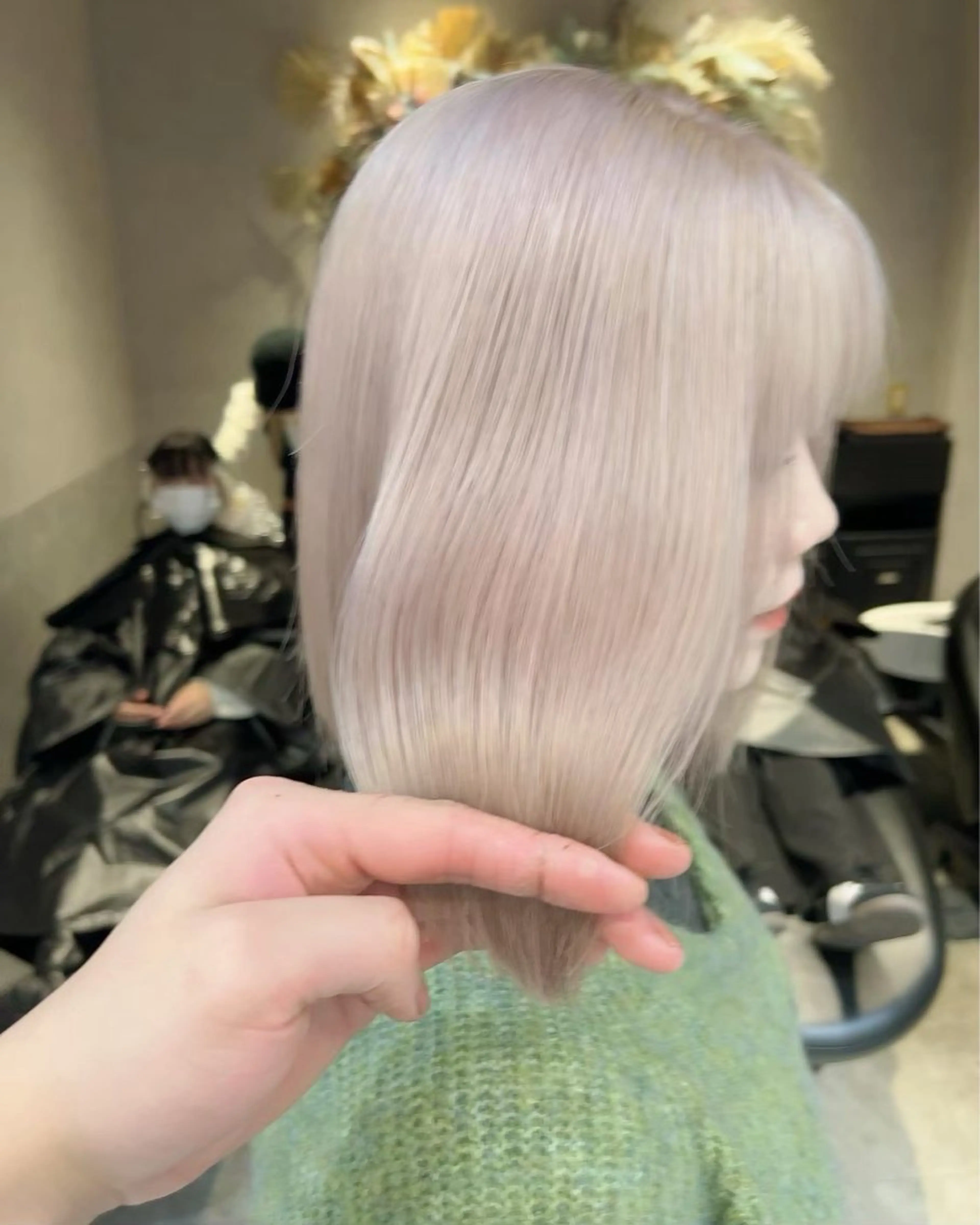 セミロング カラー ヘアカラー トリートメント 【いっせい】ブリーチ 無しＷカラー×カットのヘアスタイル