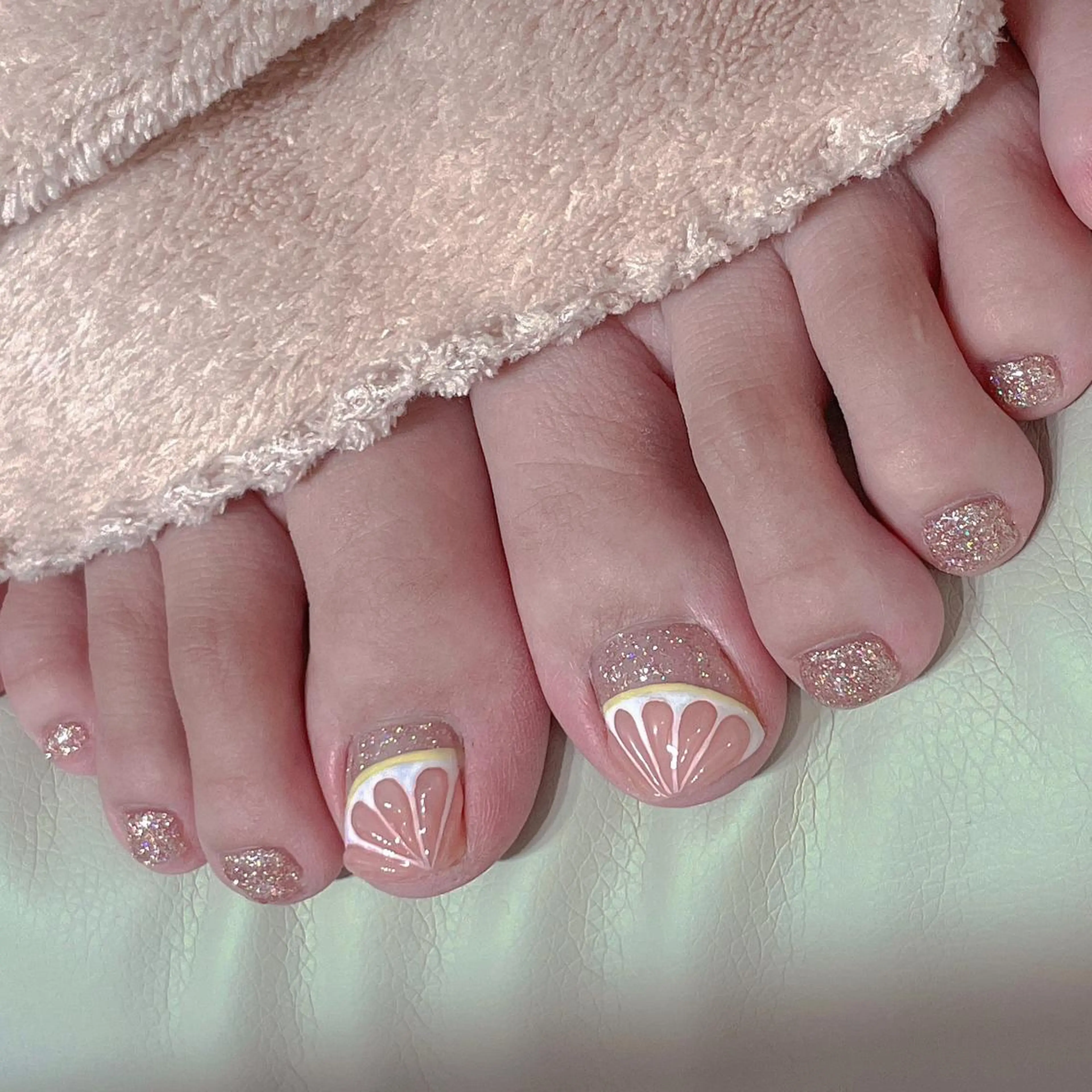 ネイル ハンドネイル フットネイル ＃ ｍｅのネイルデザイン