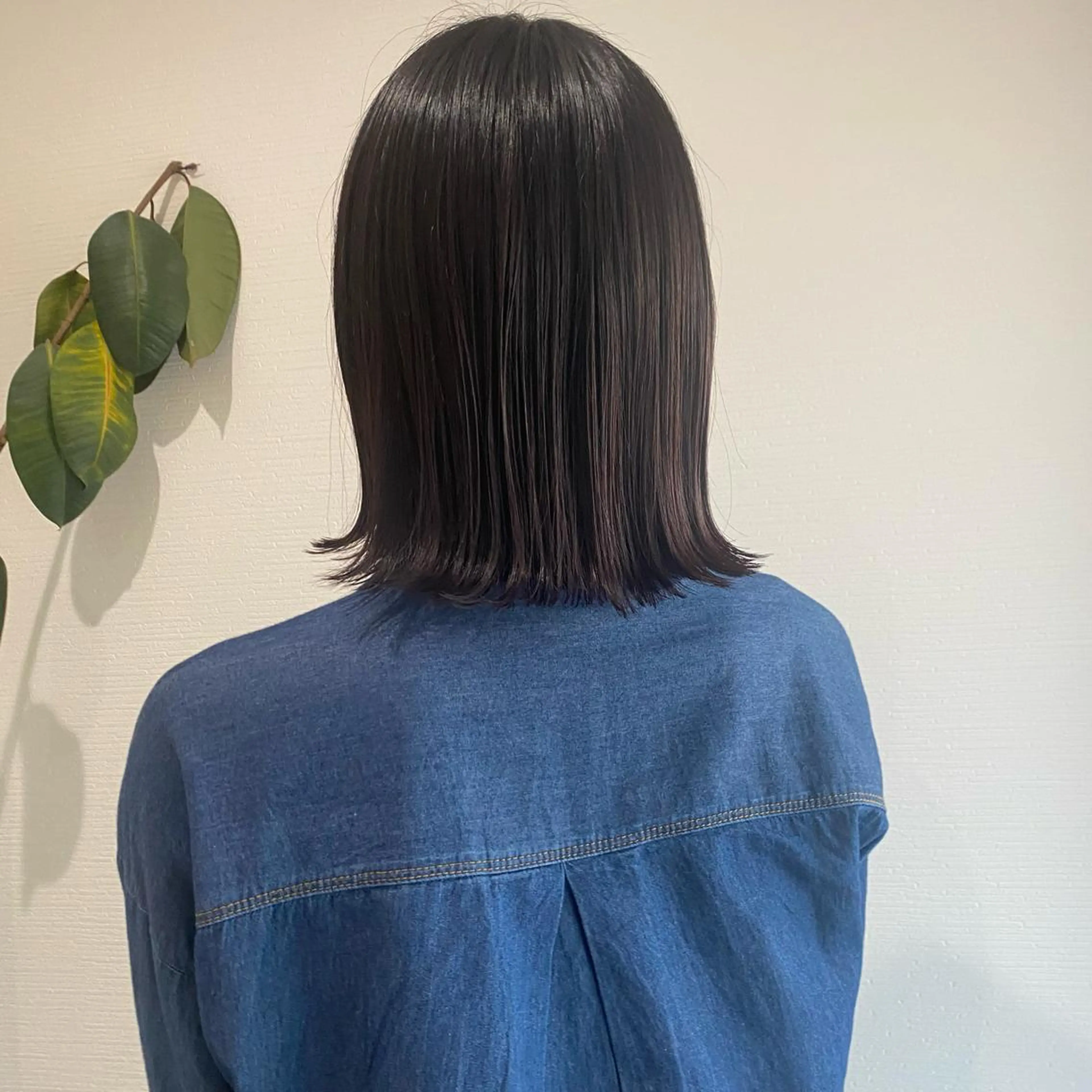 ミディアム カラー en⁺　trust所属・山口 麗音のヘアスタイル