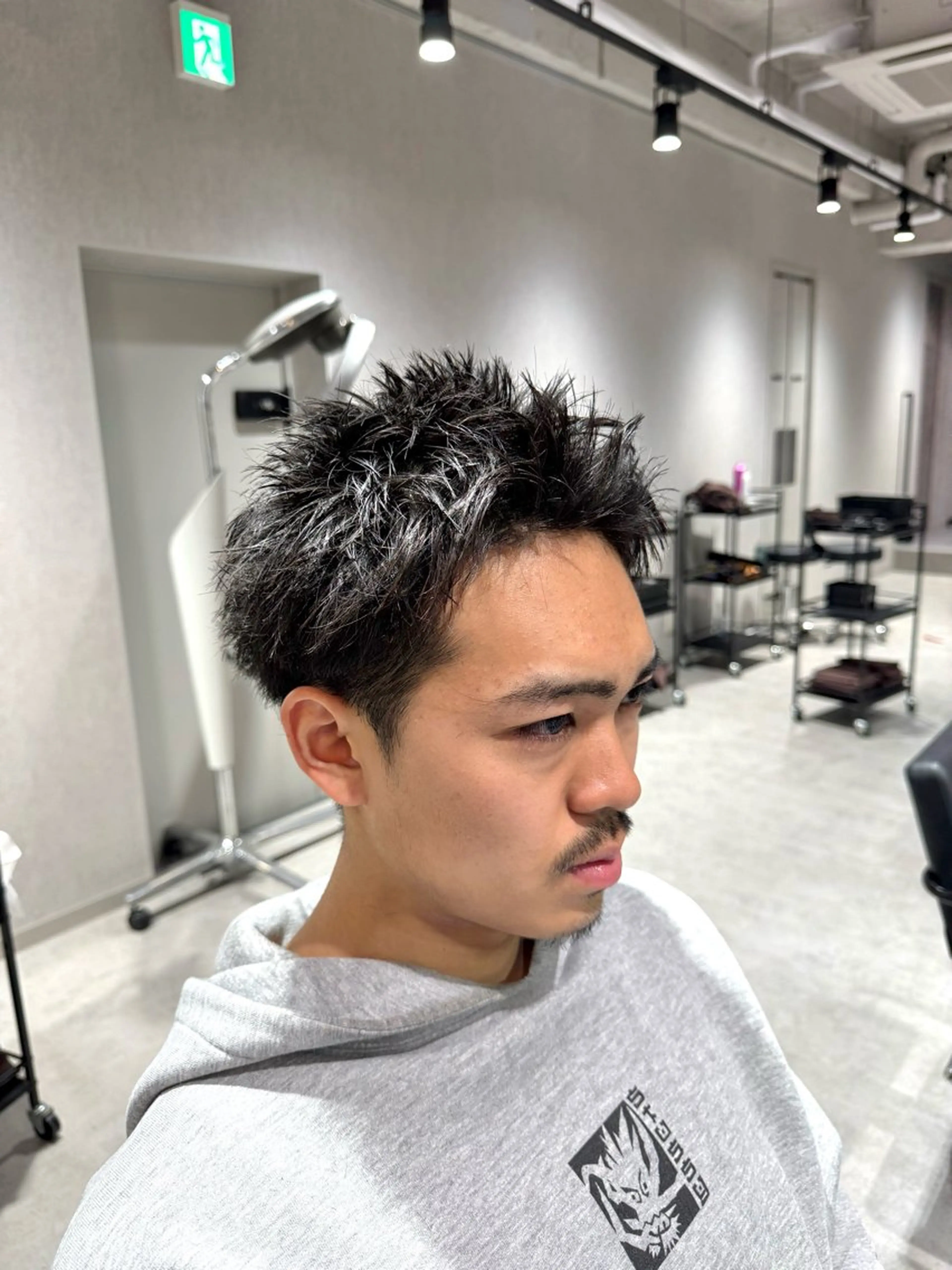 ショート メンズ スパイキーショート ショートヘア カット スパイキーショート パーマ🔥ritaのヘアスタイル