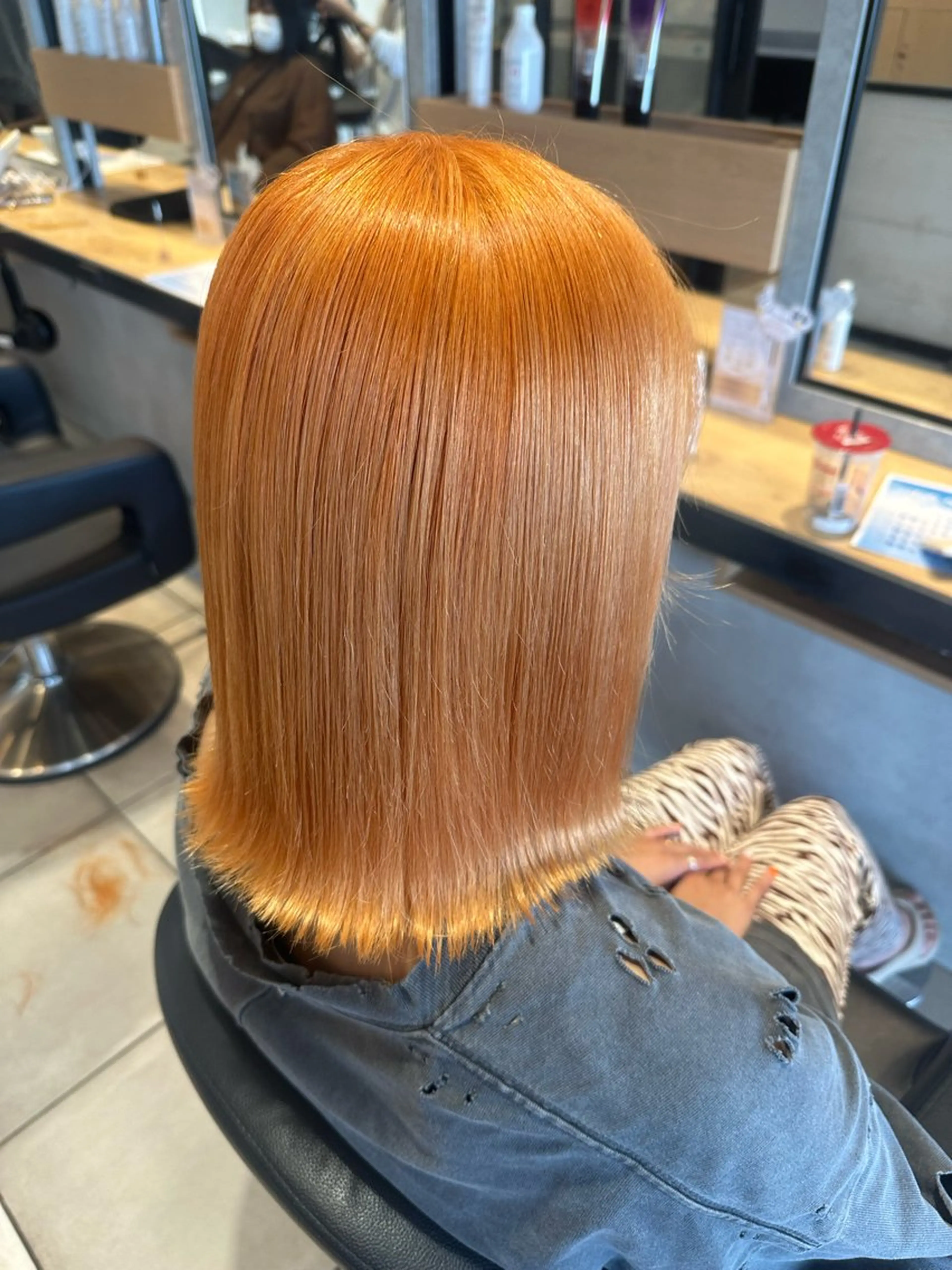 カラー ブリーチ オレンジ 福井 美夢のヘアスタイル