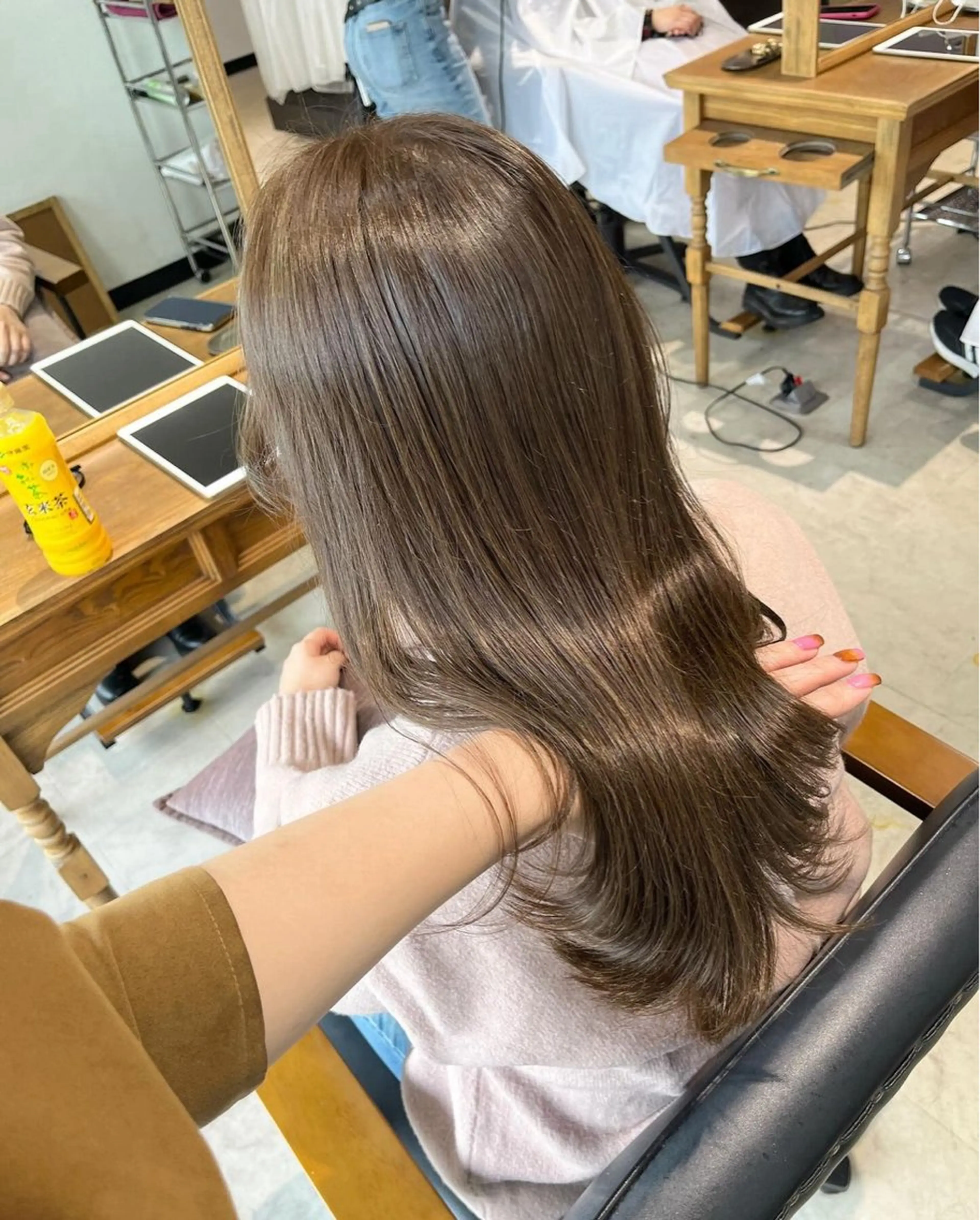 ロング 酸性ストレート カット ヘアカラー MATTY yoshika 🐻のヘアスタイル