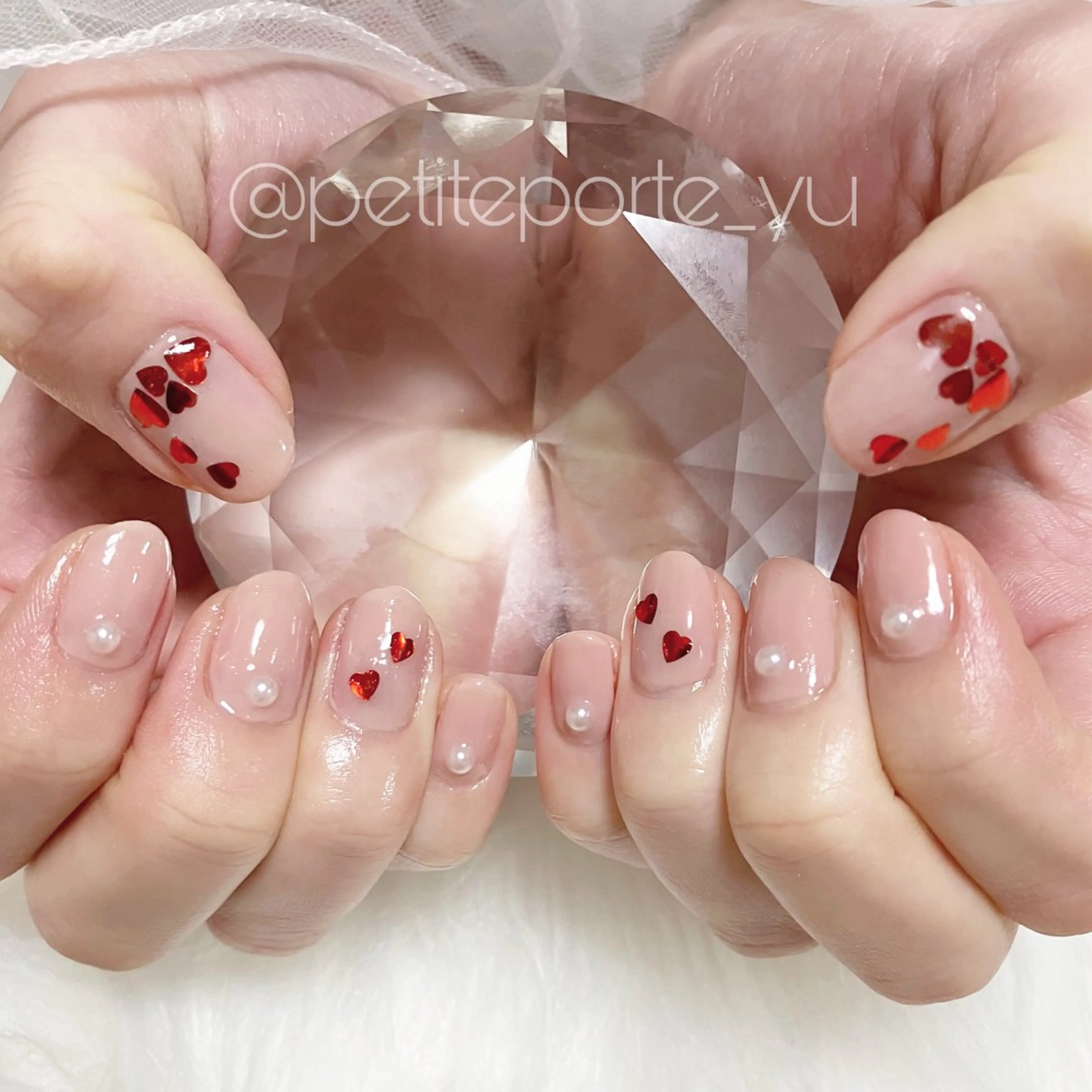 ネイル ハート ピンク ピンクベージュ ショートネイル ハンドネイル nailsalon petite porte所属・petite porteのネイルデザイン