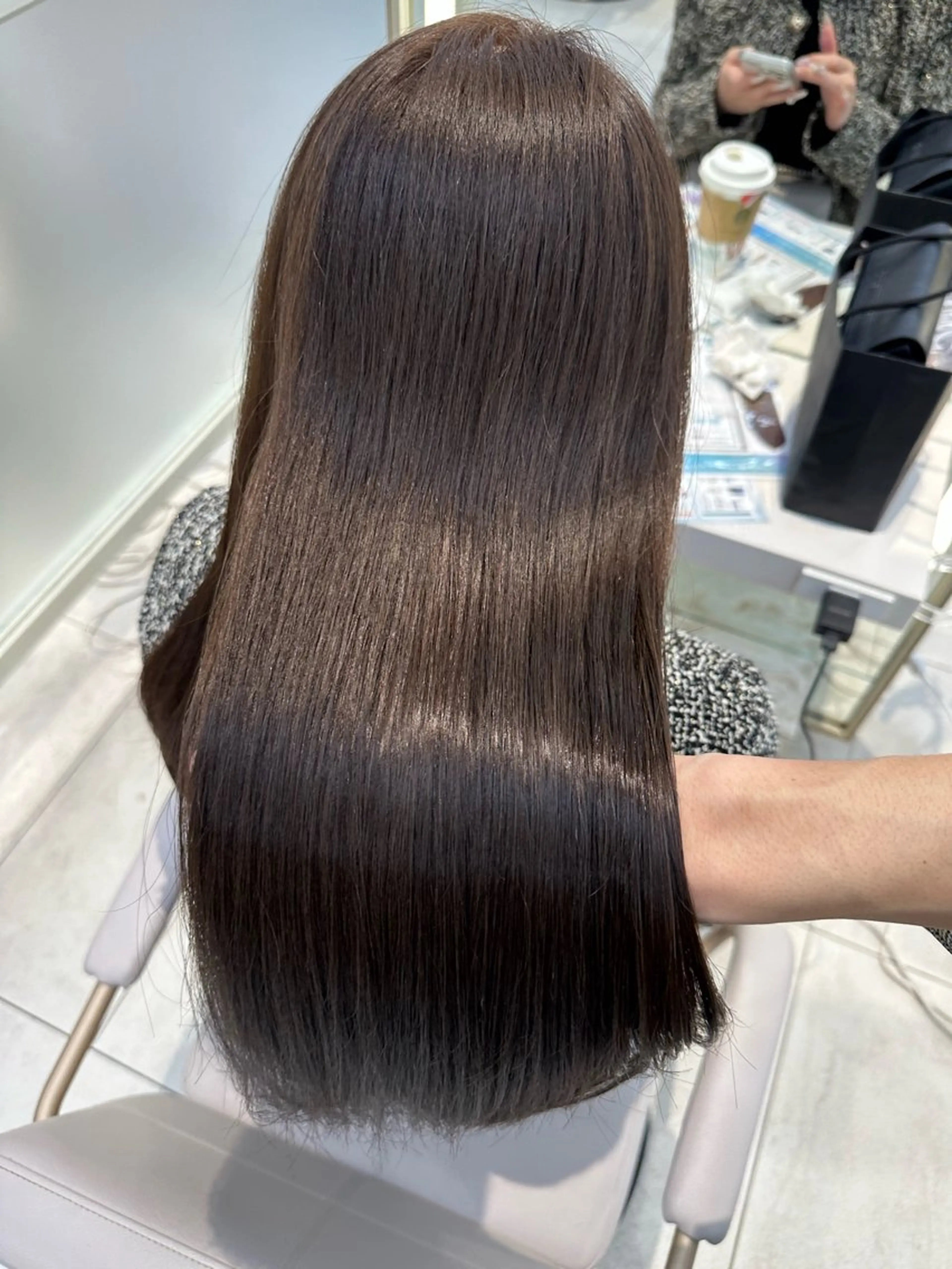 よねけん😁 透明感/艶感のヘアスタイル