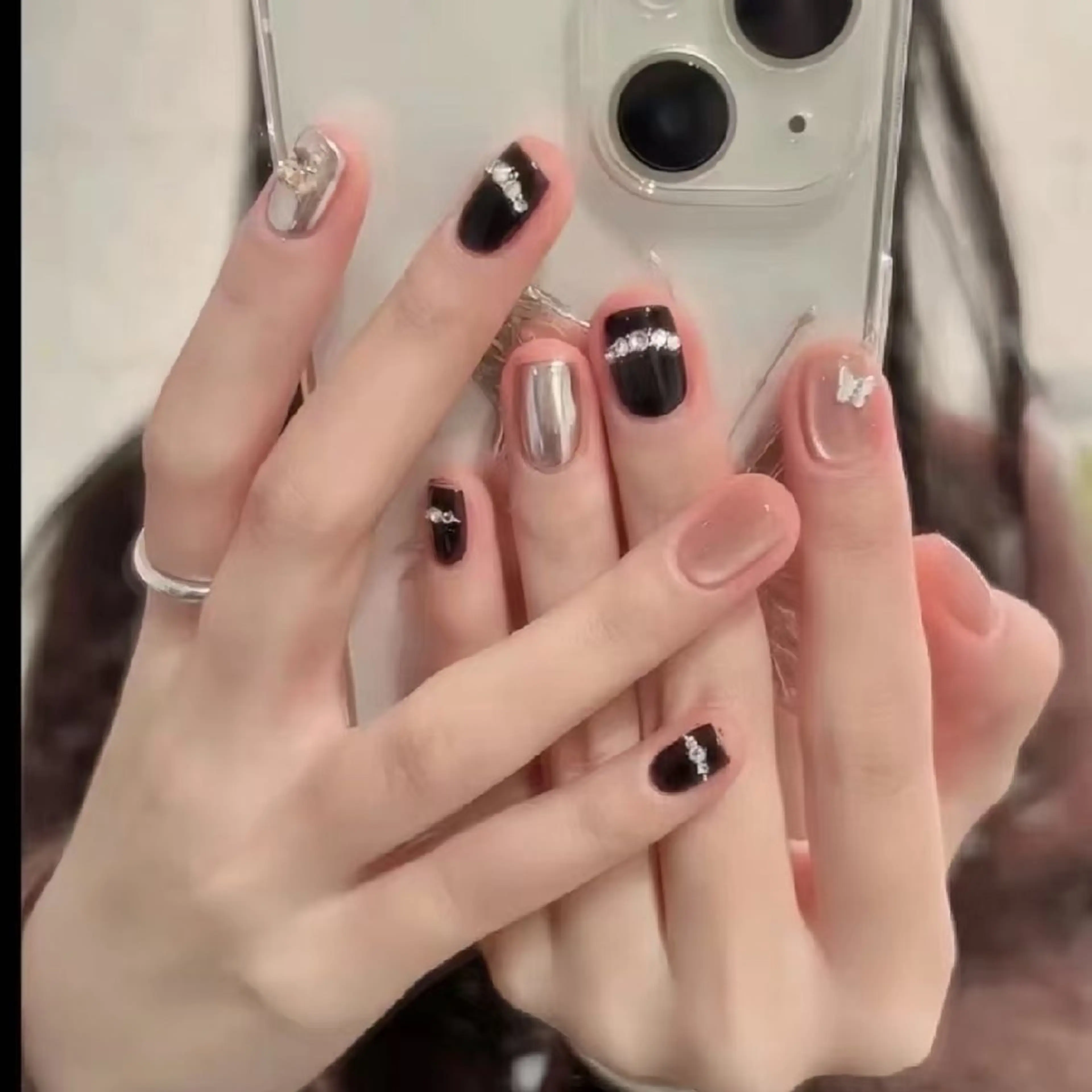 ネイル 鈴木 彩星のネイルデザイン