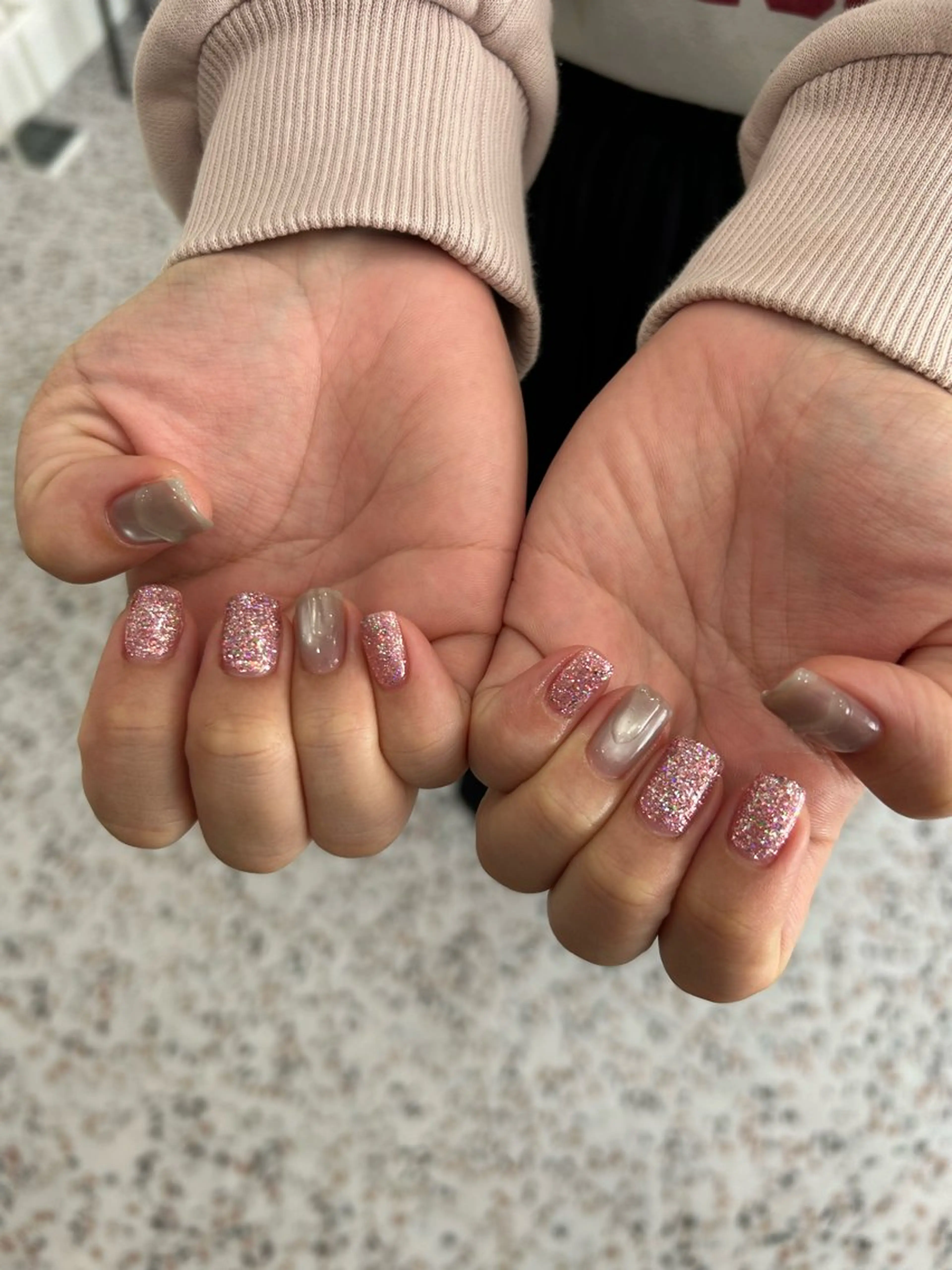 ネイル ハンドネイル snazzy所属・小松 千冬のネイルデザイン